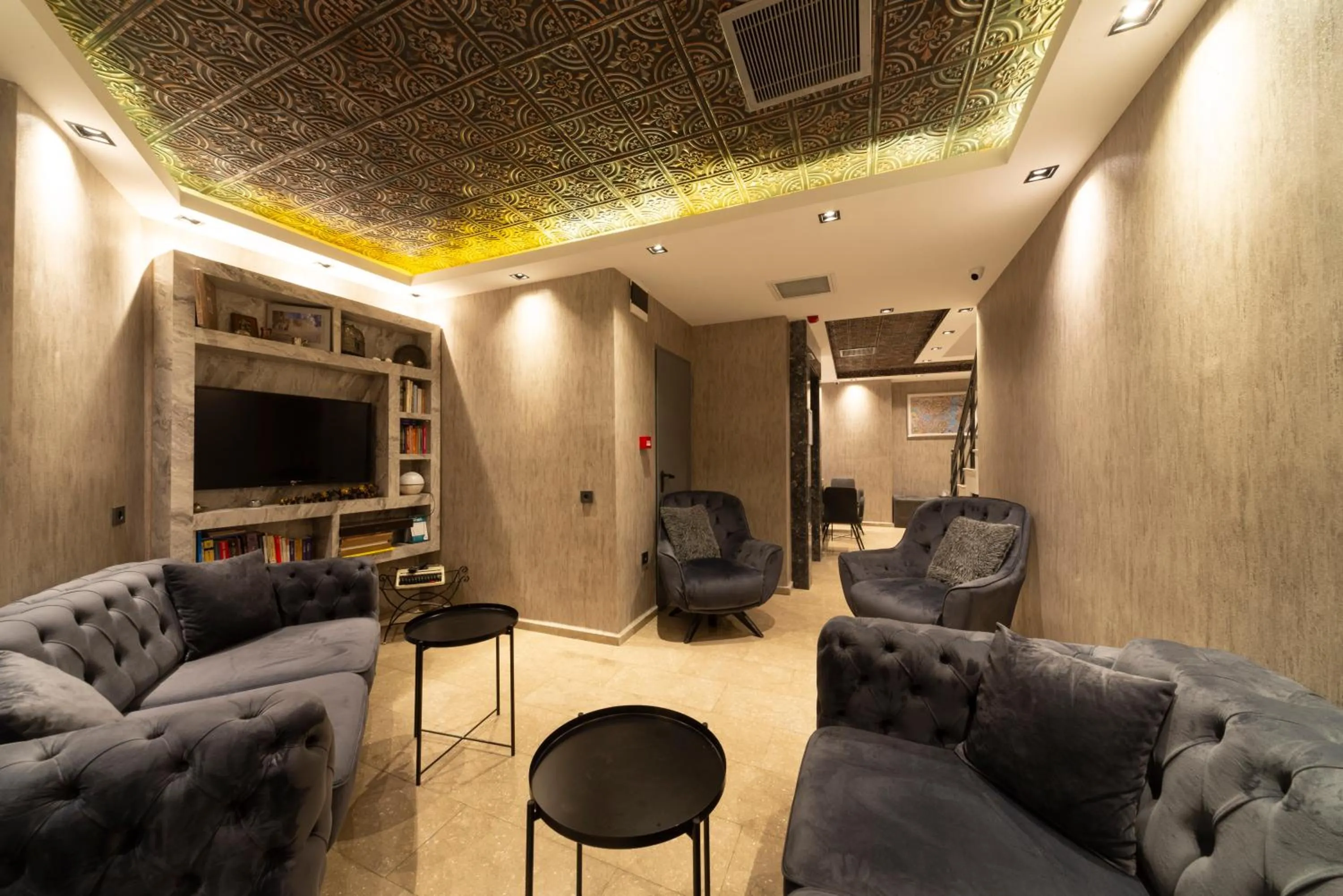 Lobby or reception in World Heritage Center Hotel