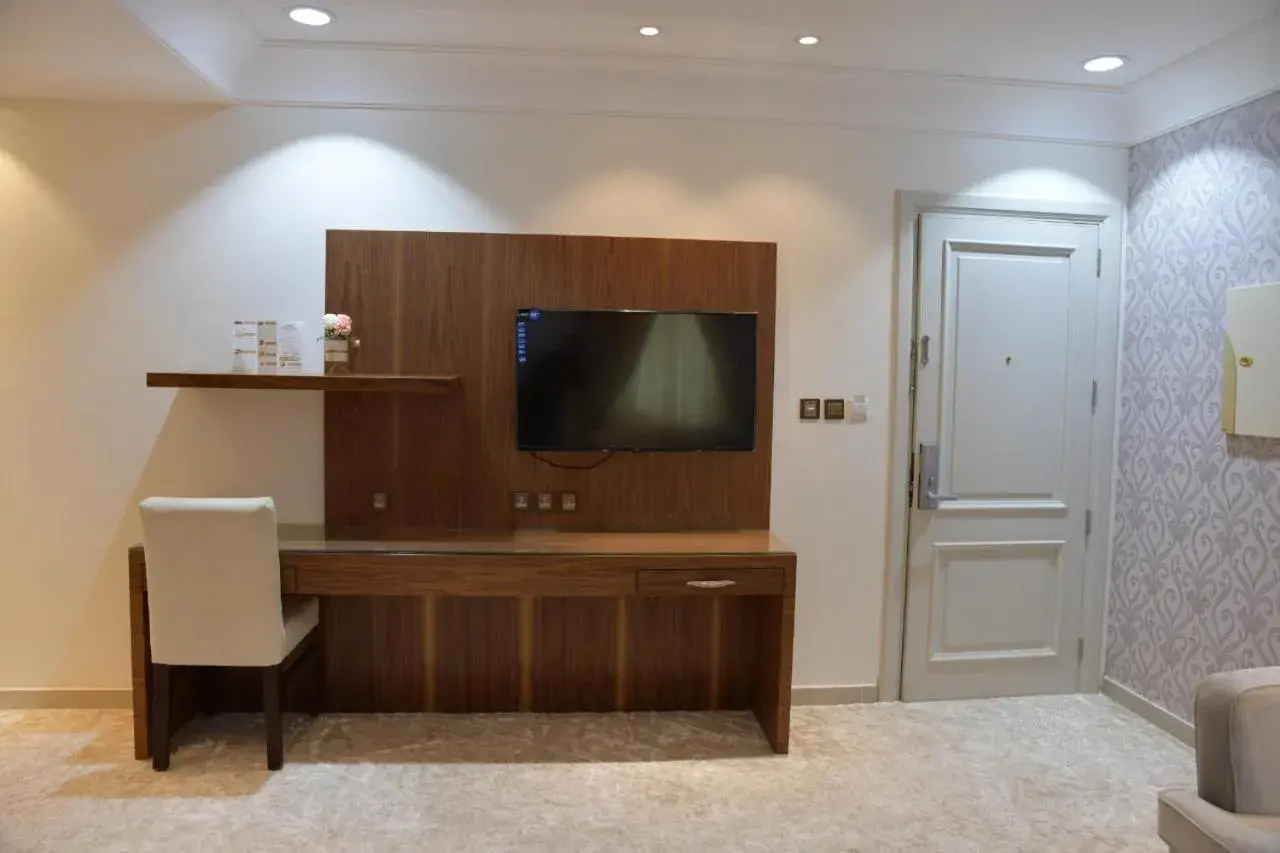 Two-Bedroom Apartment in Crown City Hotel -فندق كراون ستي Two-Bedroom Apartment in Crown City Hotel -فندق كراون ستي