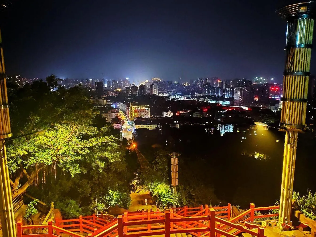 7Days Inn ChengDu RenShou Shuyuan Road Haochi Street