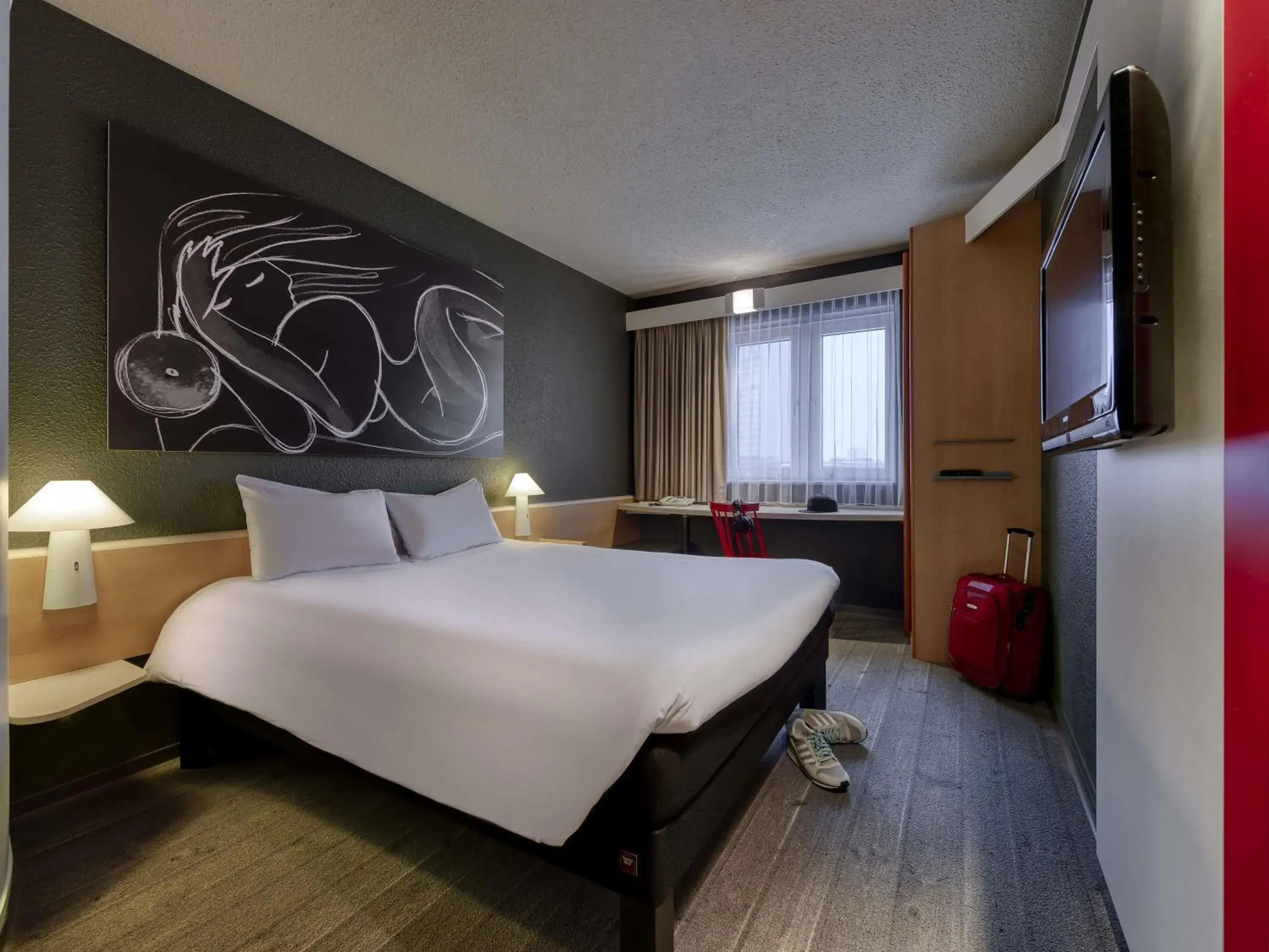 Bedroom, Bed in ibis München Parkstadt Schwabing Bedroom, Bed in ibis München Parkstadt Schwabing