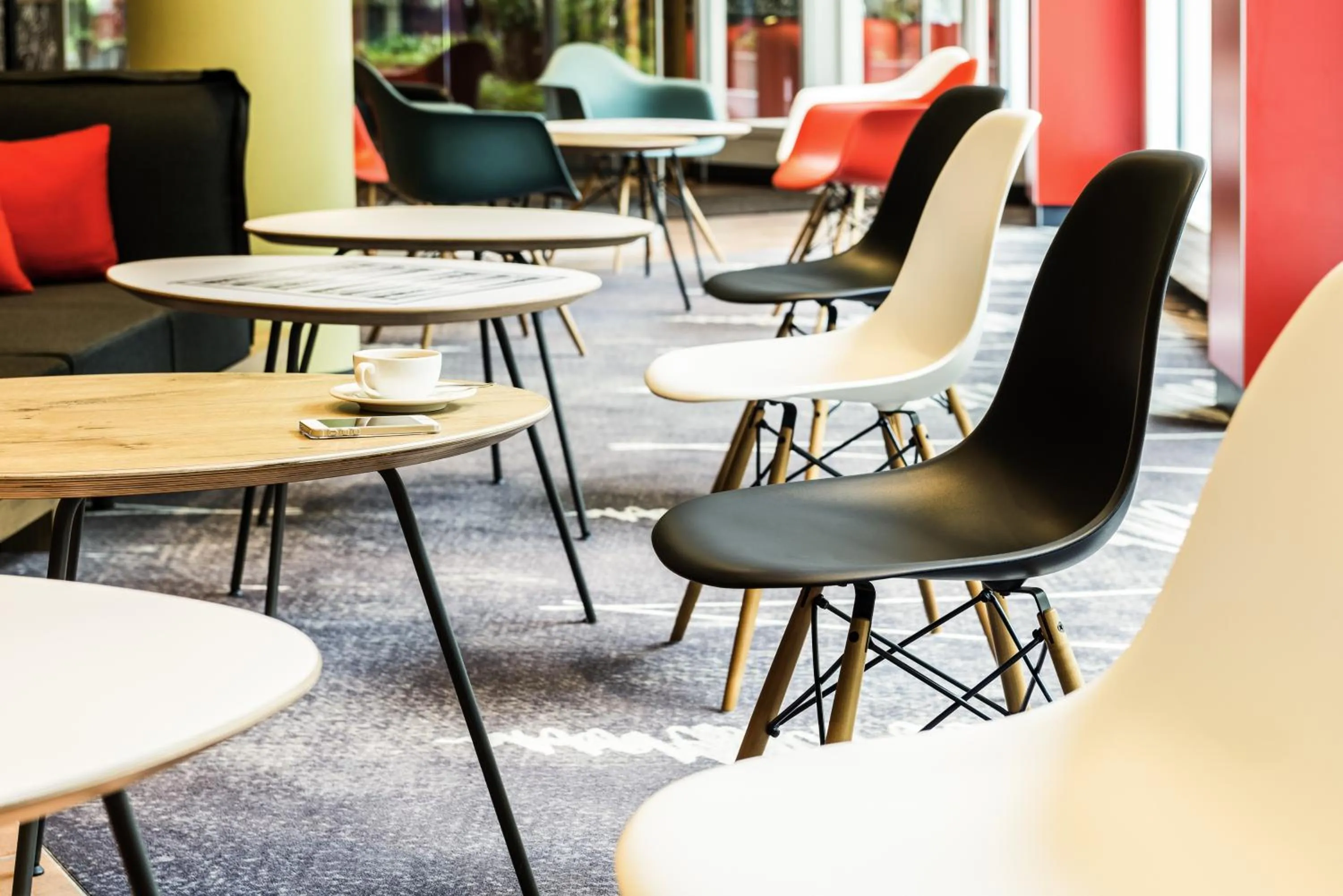 Lounge or bar in ibis München Parkstadt Schwabing