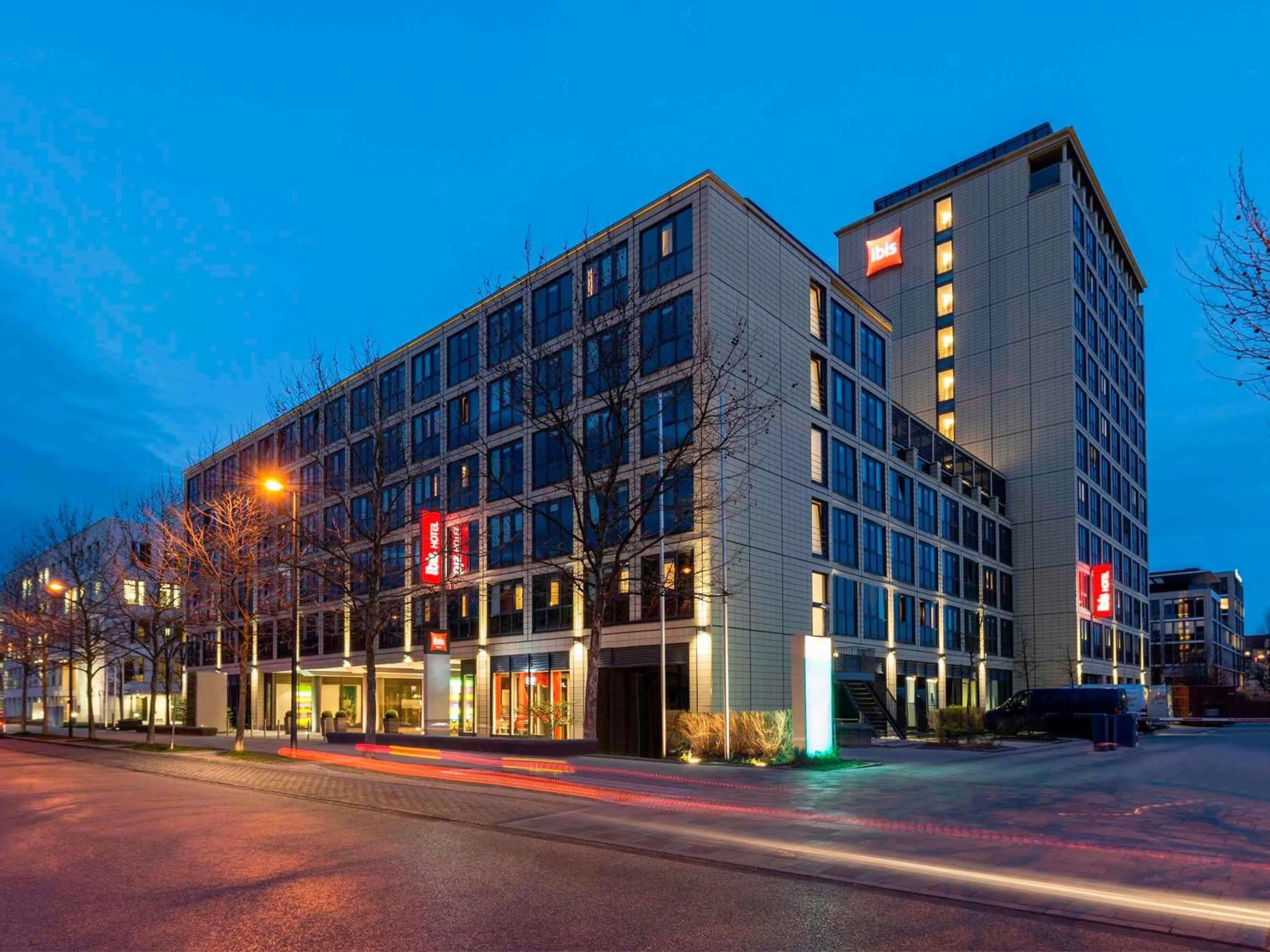Property building in ibis München Parkstadt Schwabing