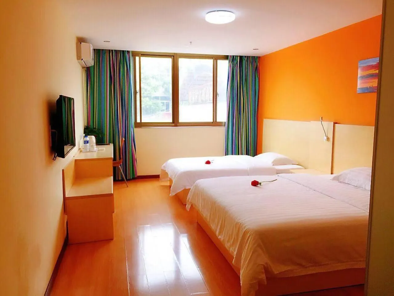 7Days Inn Hanzhong Tianhan Avenue South Station