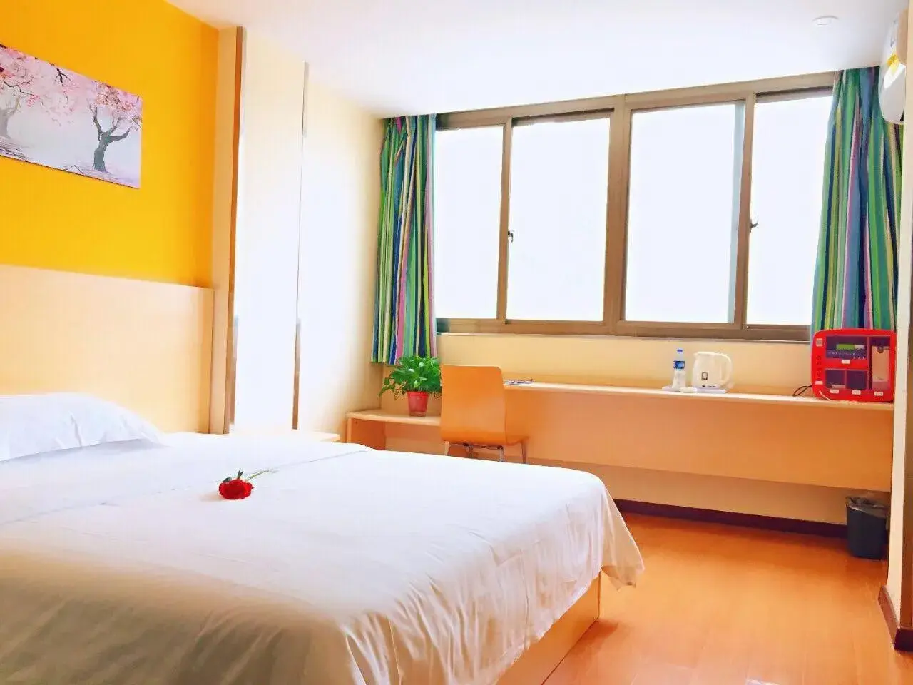 Bed in 7Days Inn Hanzhong Tianhan Avenue South Station Bed in 7Days Inn Hanzhong Tianhan Avenue South Station