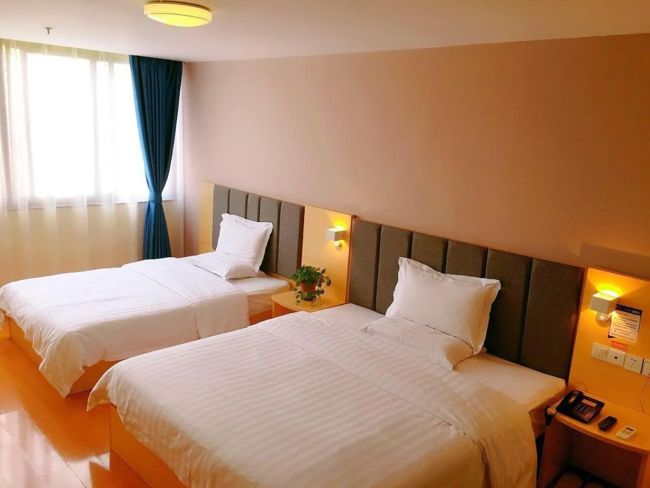 7Days Inn Hanzhong Tianhan Avenue South Station