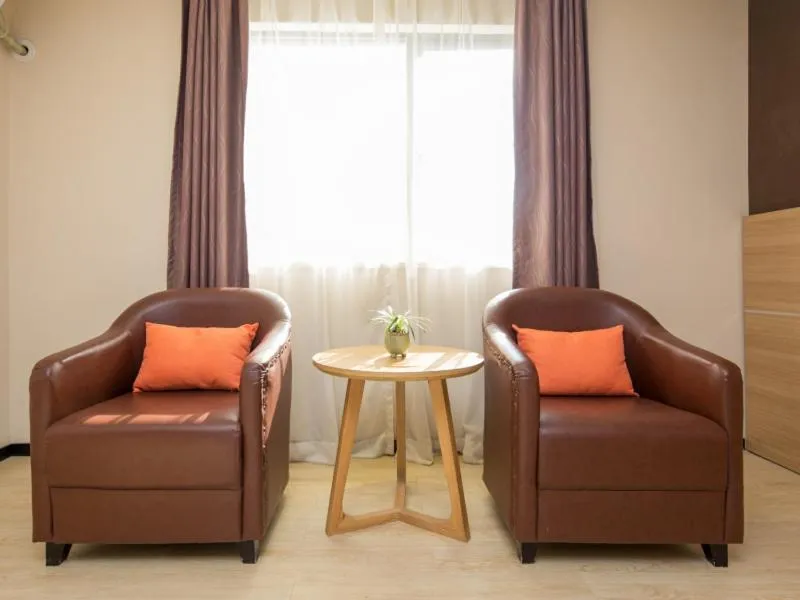 7Days Premium Shenzhen Longgang Dayun Metro Station