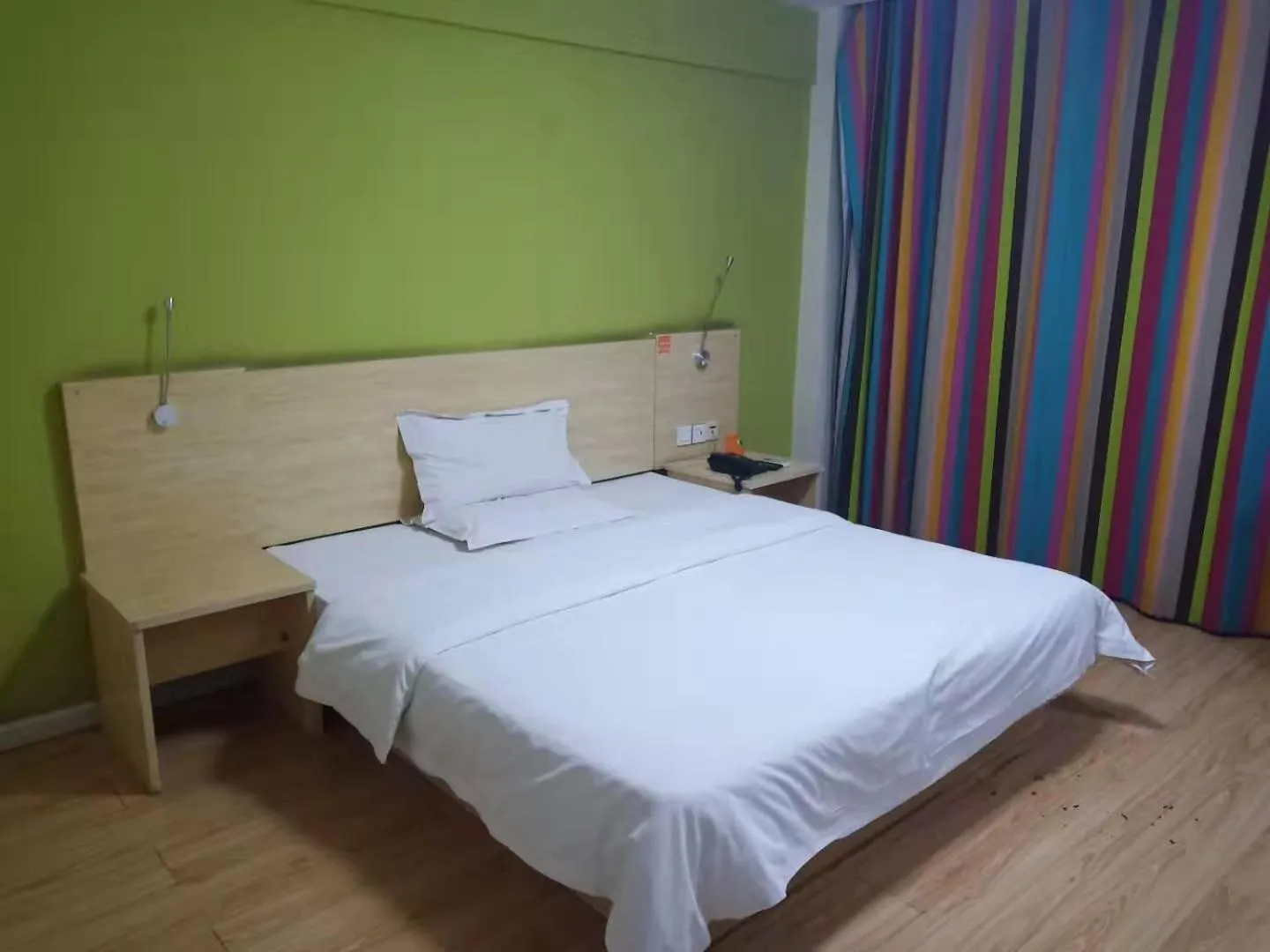 Bed in 7Days Inn Zibo Dongsi Road Shengshi Xincheng
