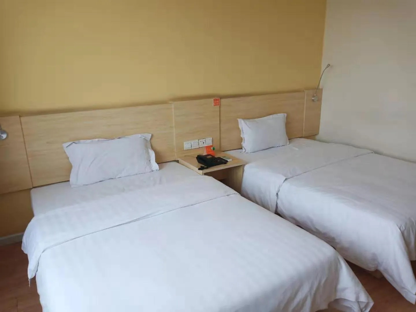 Bed in 7Days Inn Zibo Dongsi Road Shengshi Xincheng