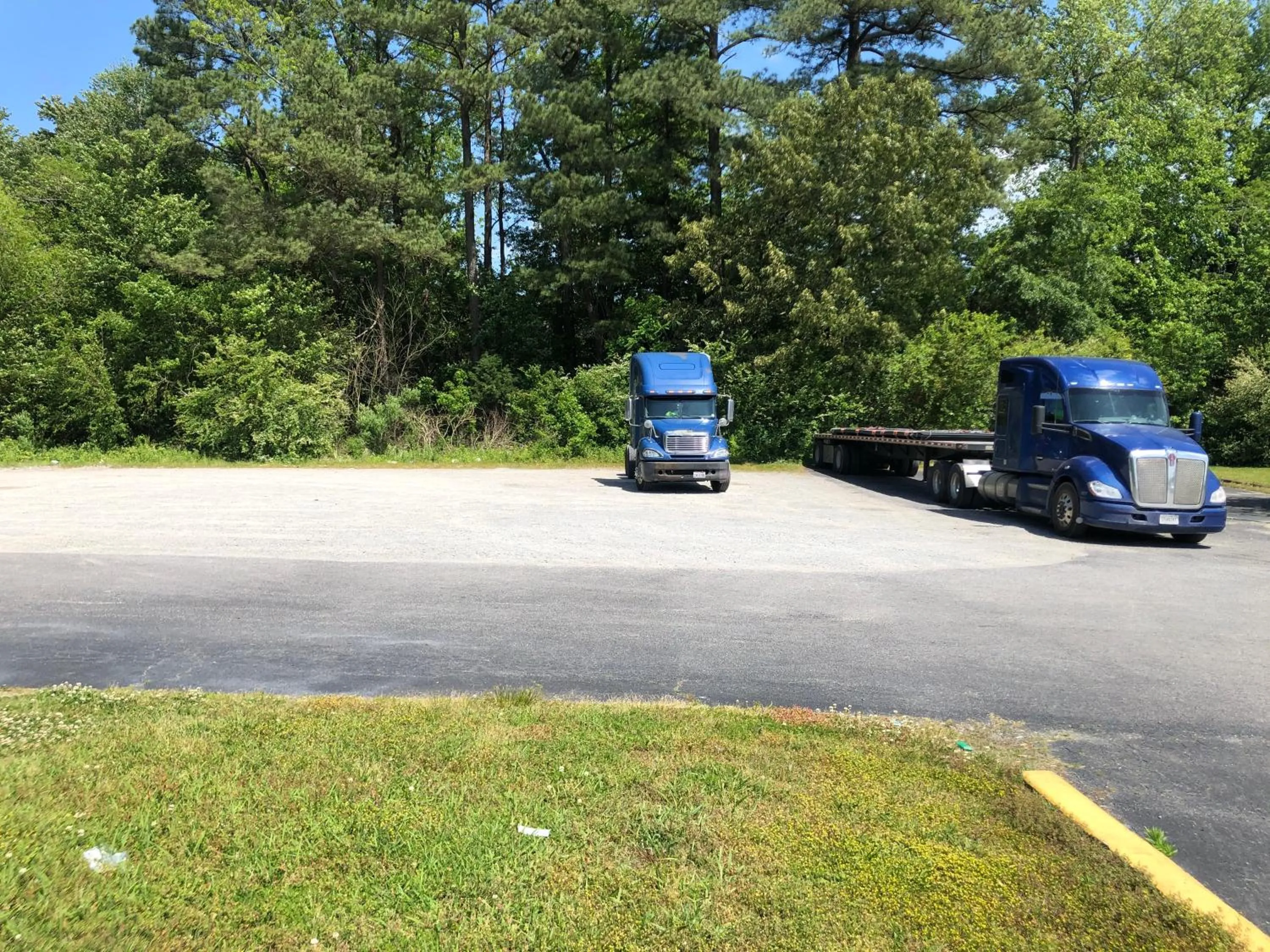 Property building in American Inn Chesapeake - Portsmouth