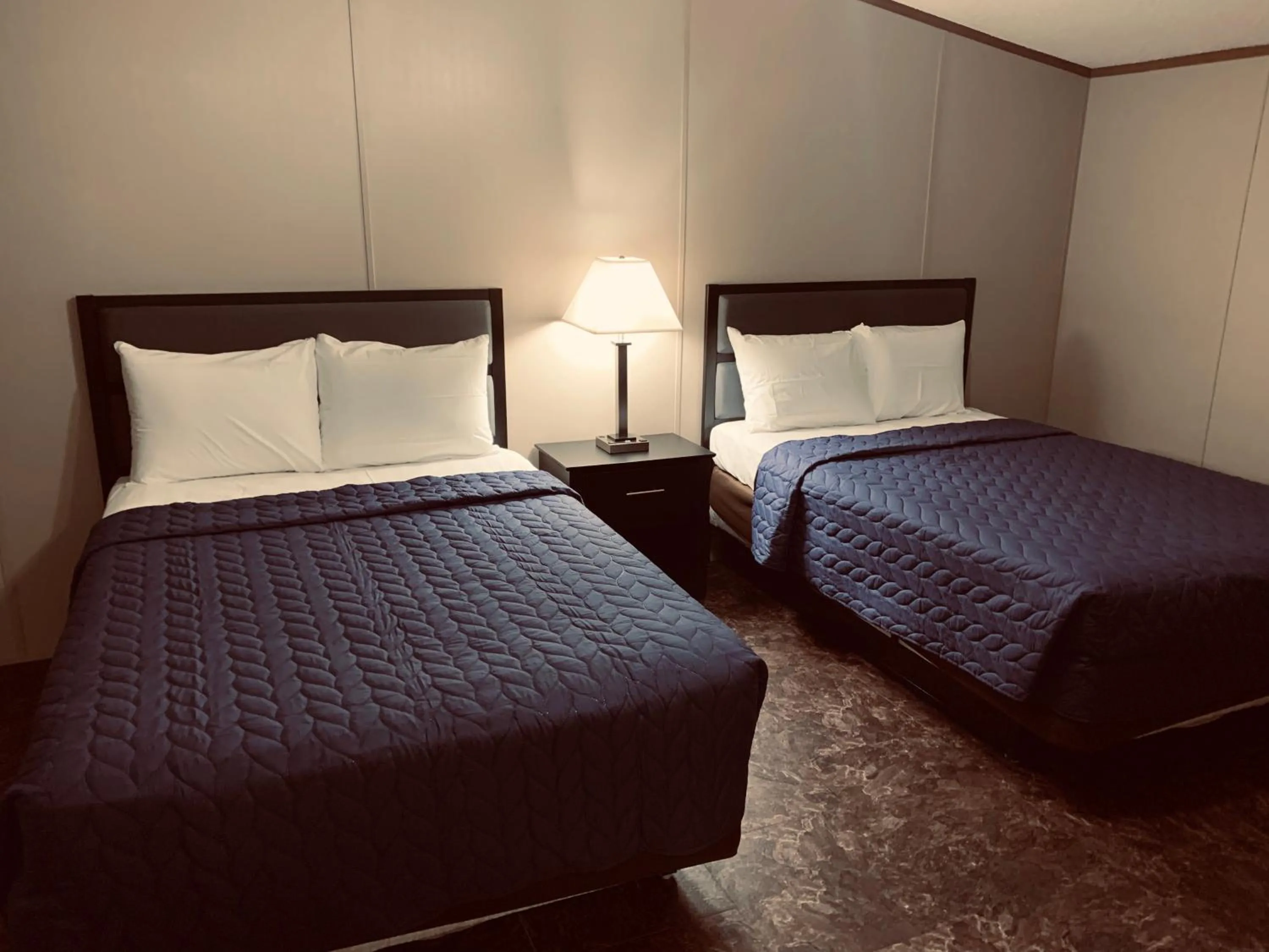 Bed in Monahans Country Inn