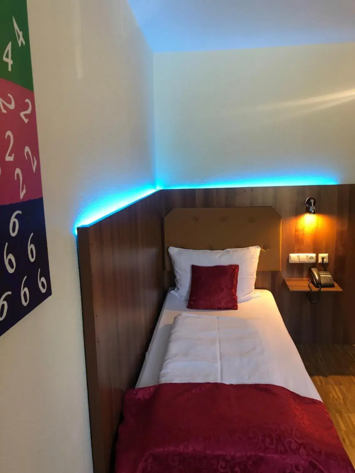 Single Room in Hotel Post Single Room in Hotel Post