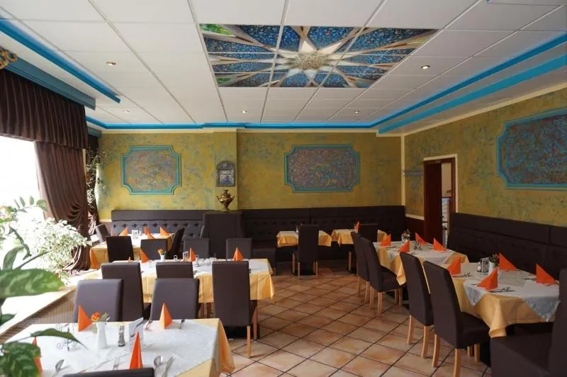 Restaurant/places to eat in Hotel Post