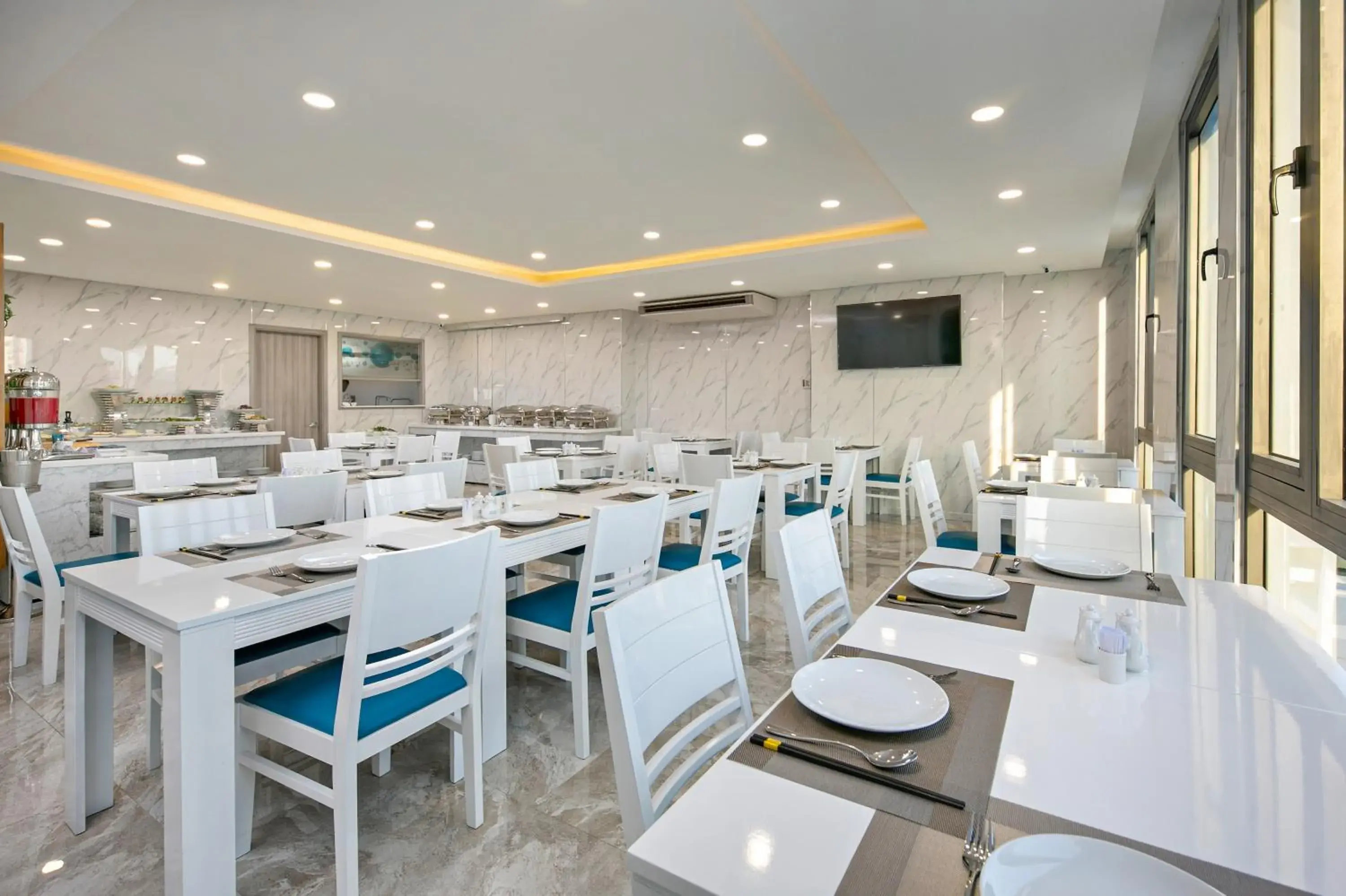 Restaurant/places to eat in Calix Hotel Restaurant/places to eat in Calix Hotel