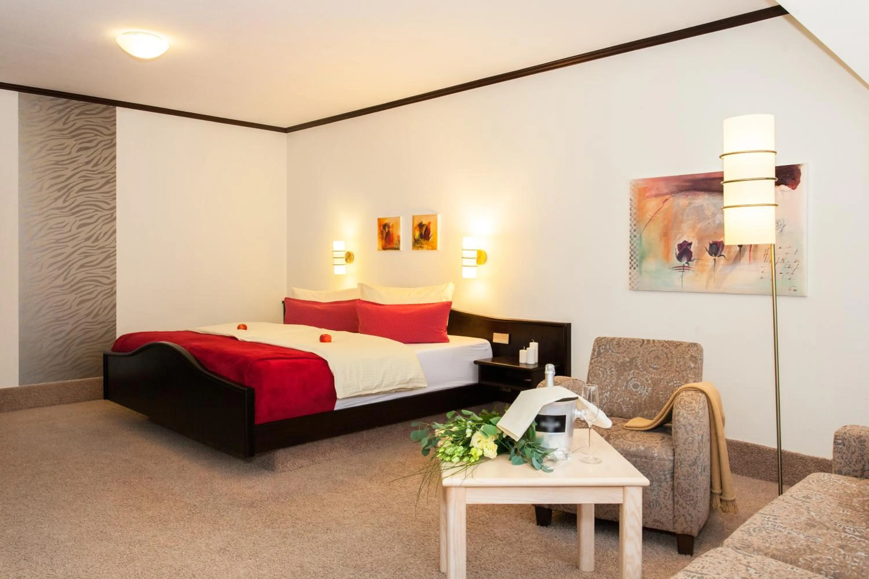 Photo of the whole room, Bed in Flair Hotel Werbetal