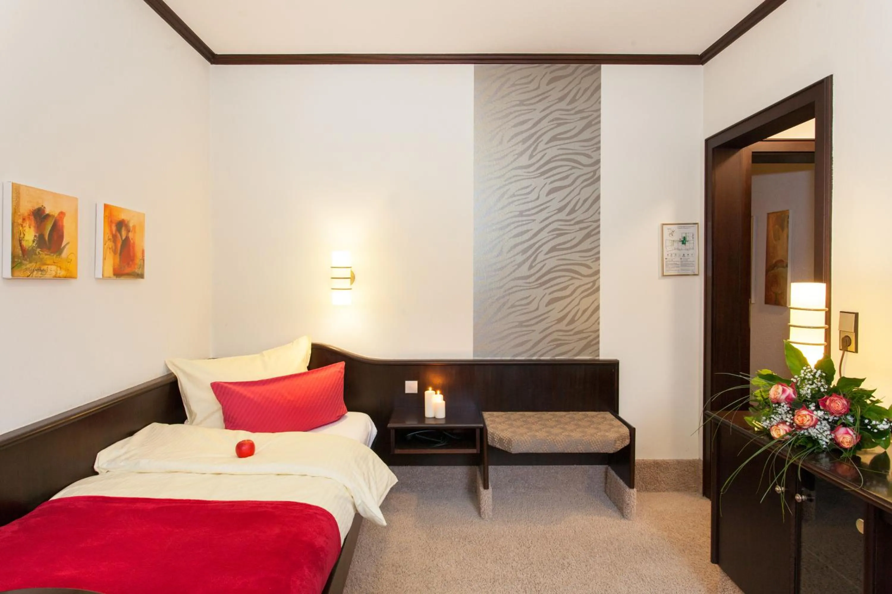 Photo of the whole room, Bed in Flair Hotel Werbetal