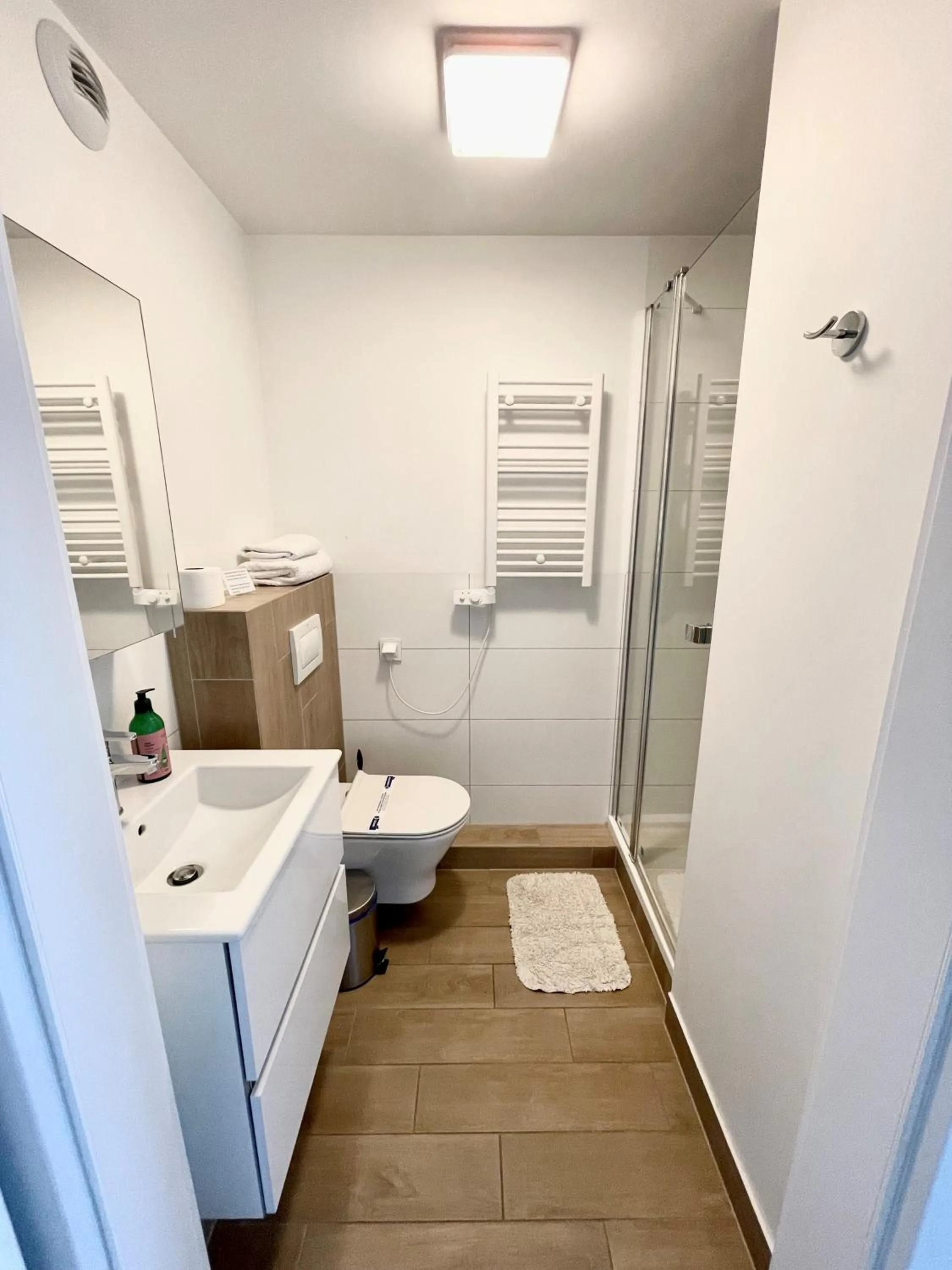 Shower in Starter III