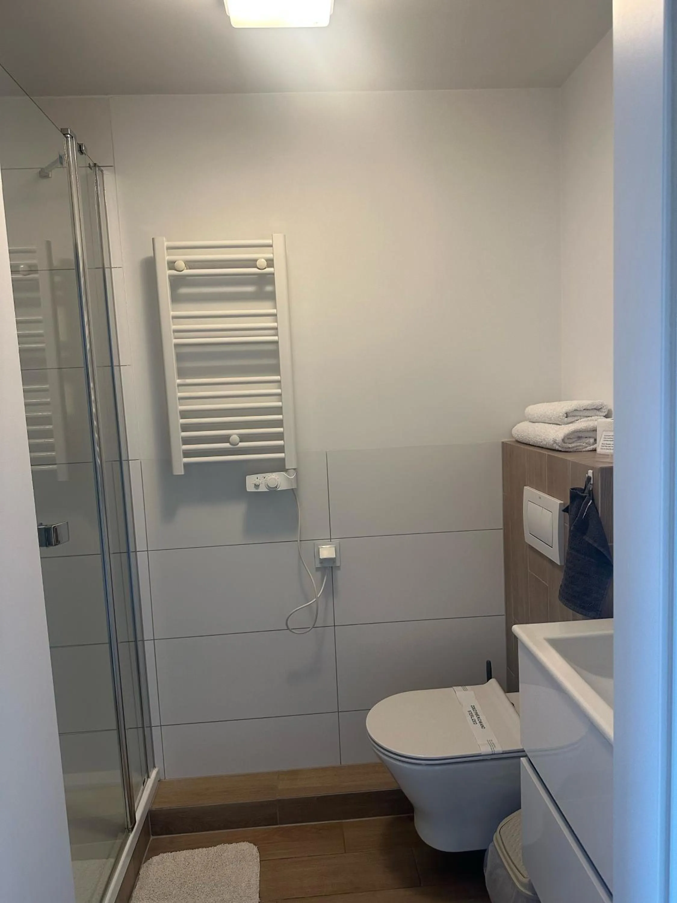 Shower in Starter III