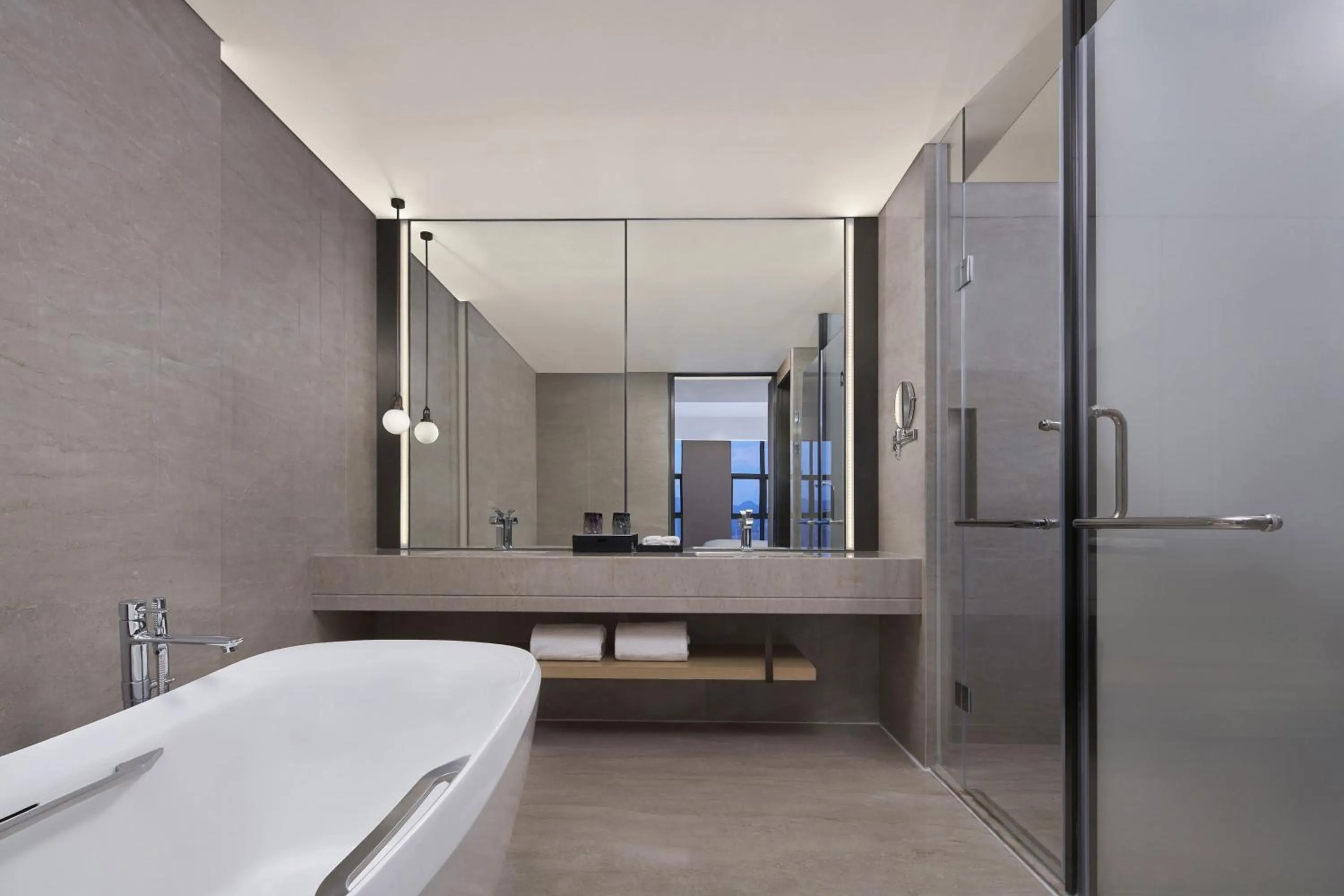 Bathroom in Four Points by Sheraton Guiyang, Huaxi