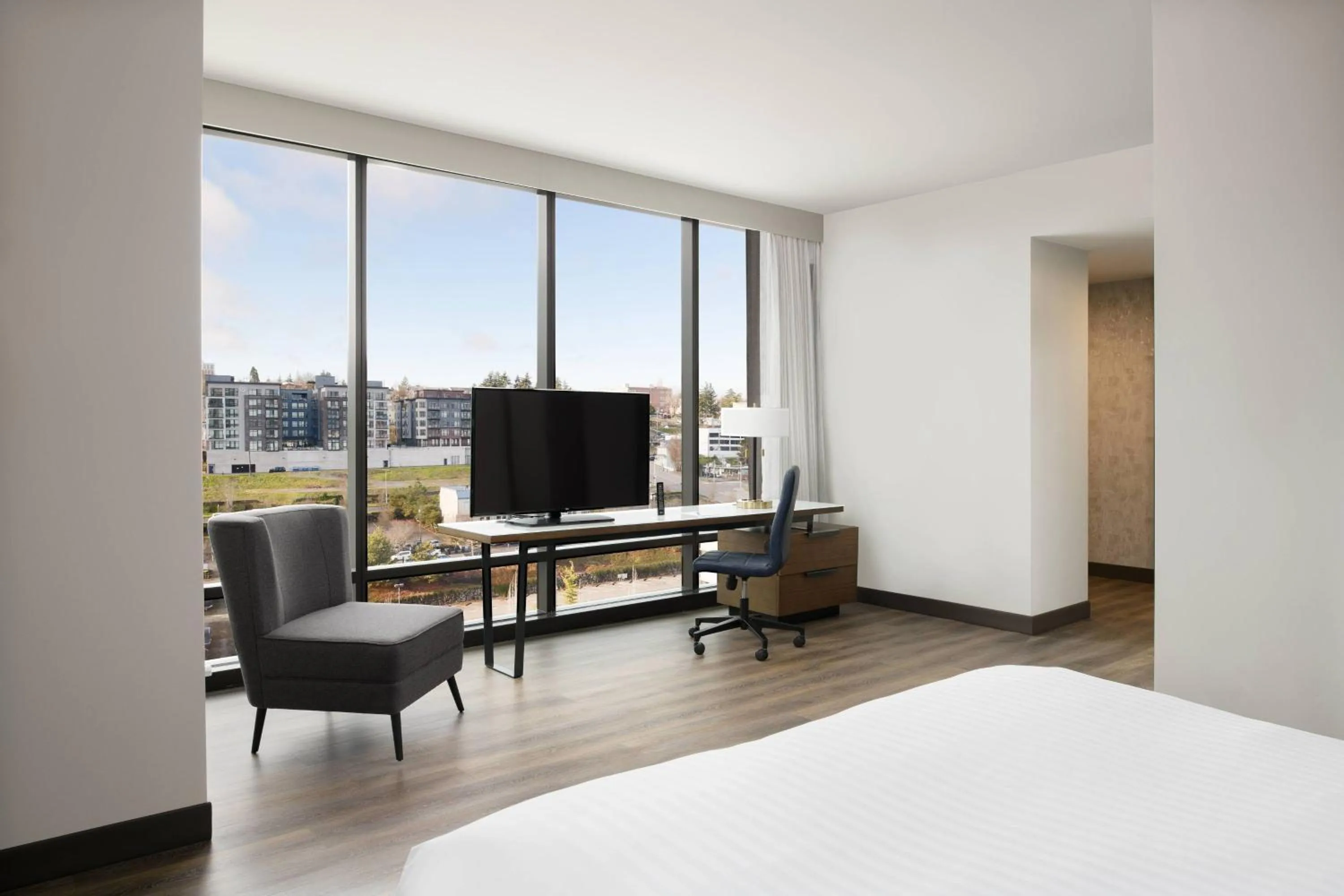 Photo of the whole room, Bed in Marriott Tacoma Downtown