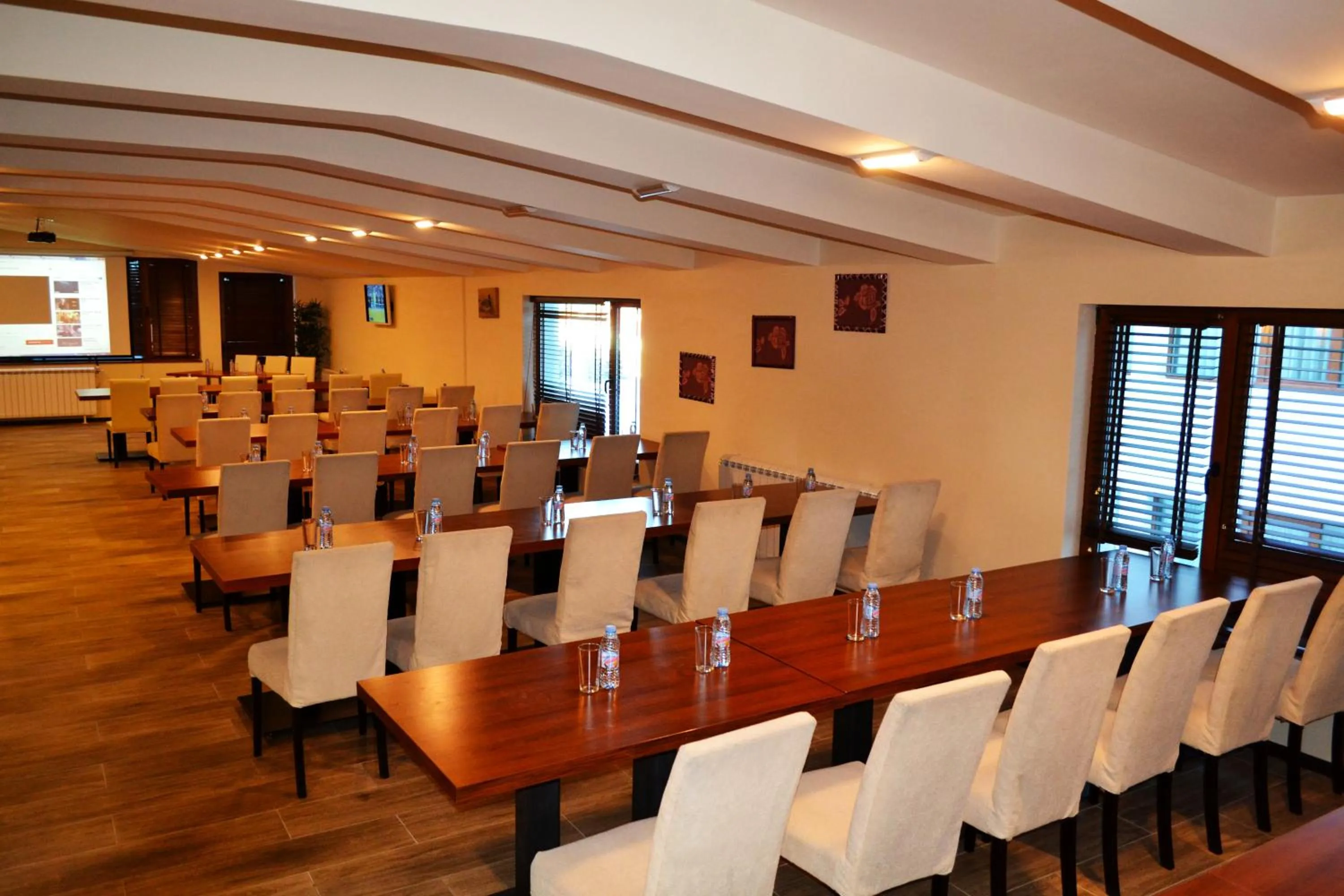 Area and facilities in Aparthotel Forest Nook