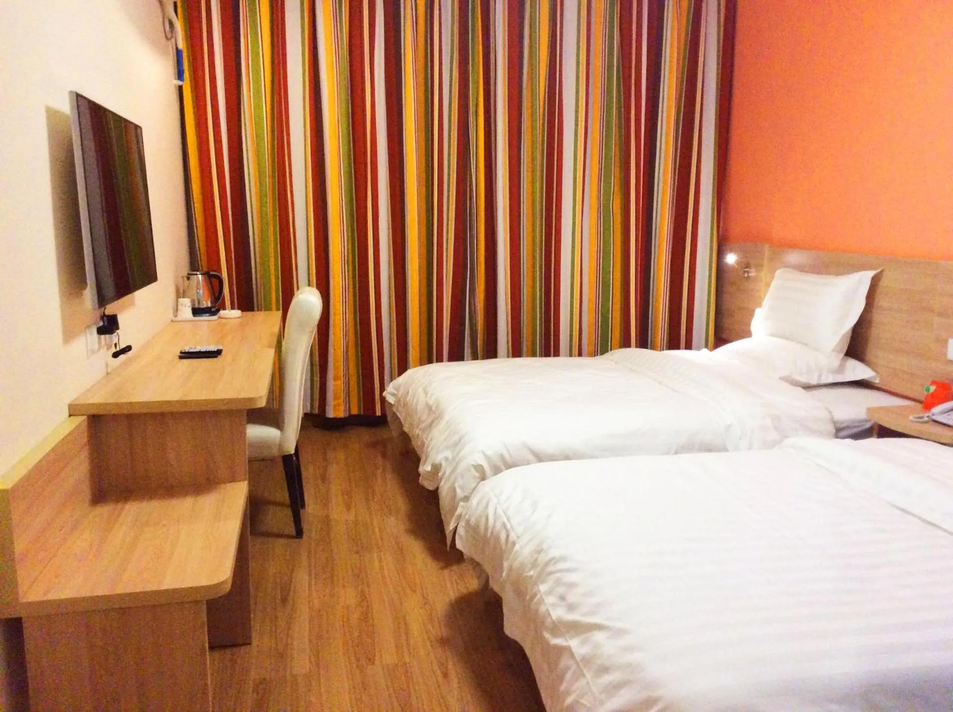 7Days Inn Chongqing Beibei New District light rail station