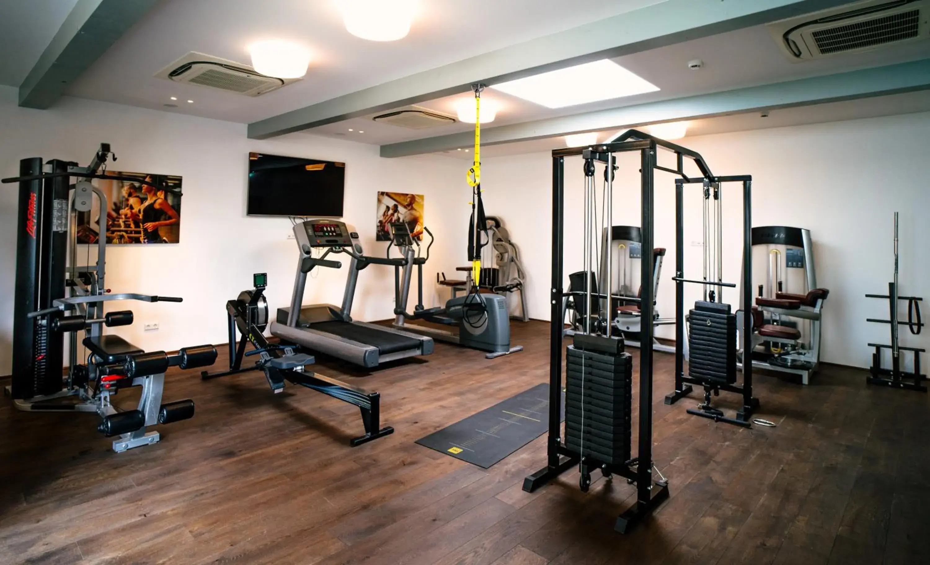 Fitness centre/facilities in Hotel Erbprinz - Gourmet & Spa Fitness centre/facilities in Hotel Erbprinz - Gourmet & Spa