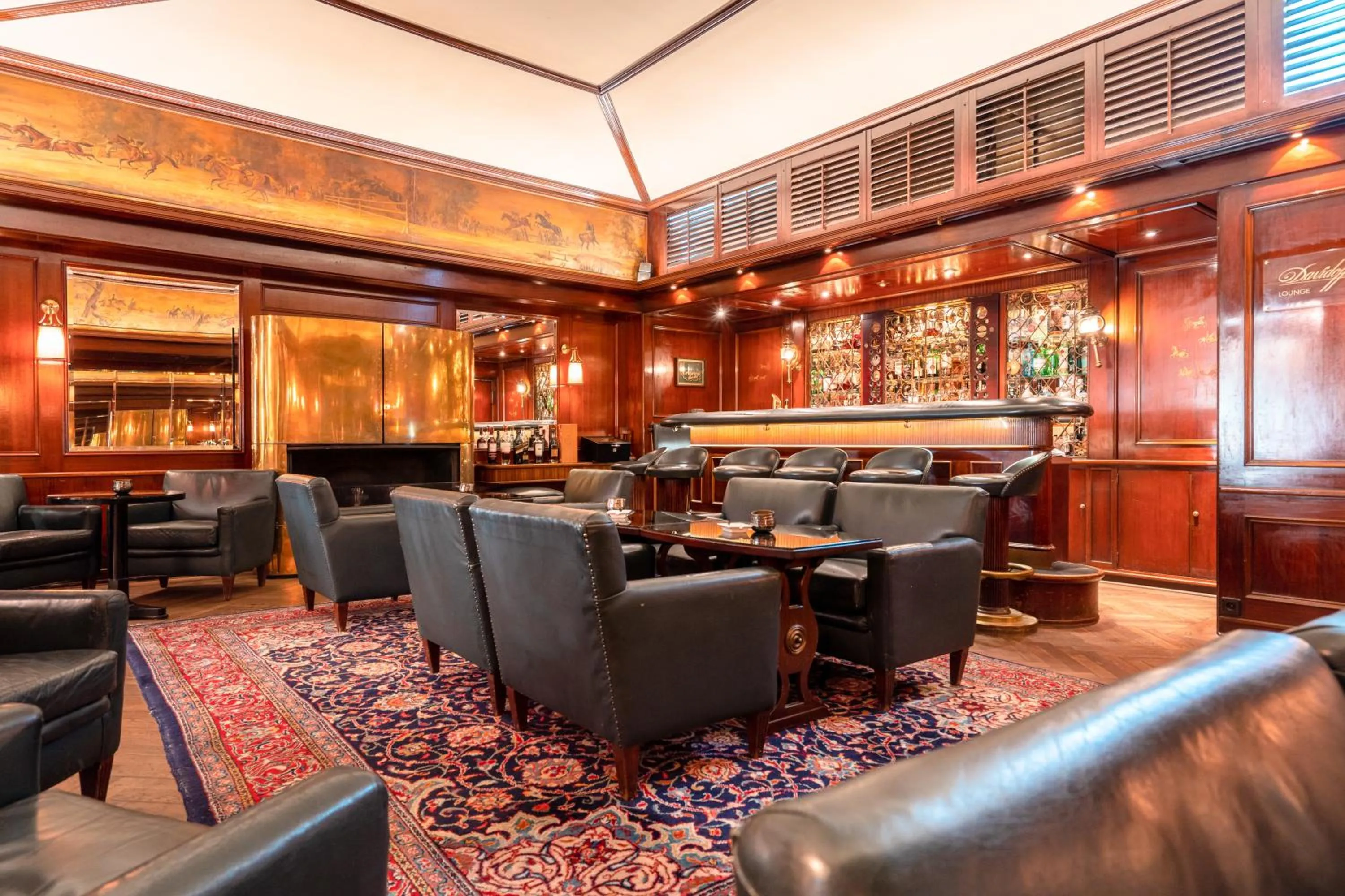 Lounge or bar in Hotel Erbprinz - Gourmet & Spa