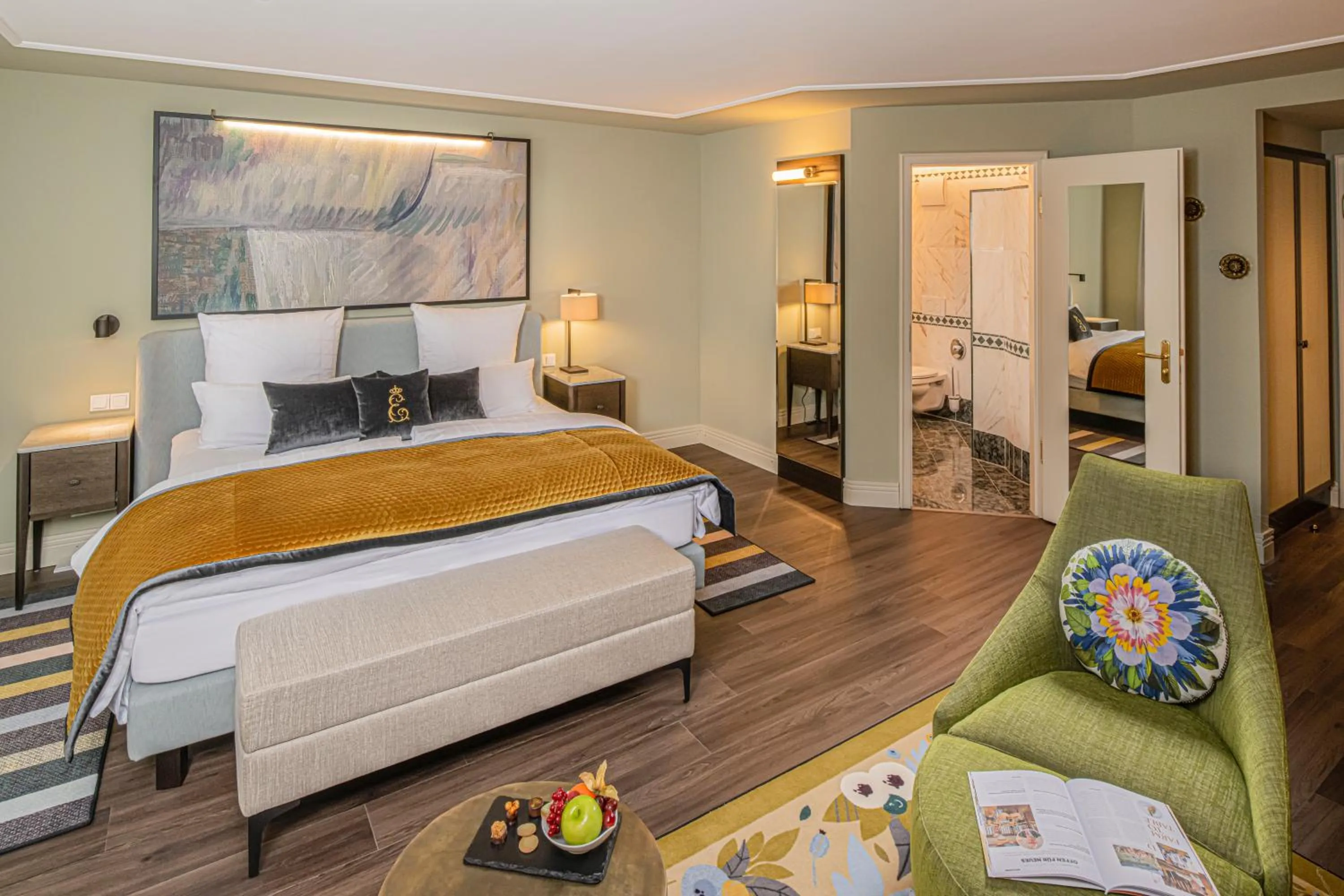 Bedroom, Bed in Hotel Erbprinz - Gourmet & Spa