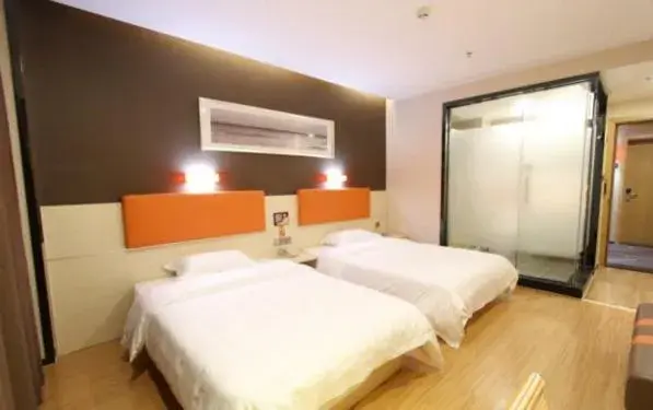 Bed in 7Days Premium Yunfu Xinxing Bus Station Bed in 7Days Premium Yunfu Xinxing Bus Station