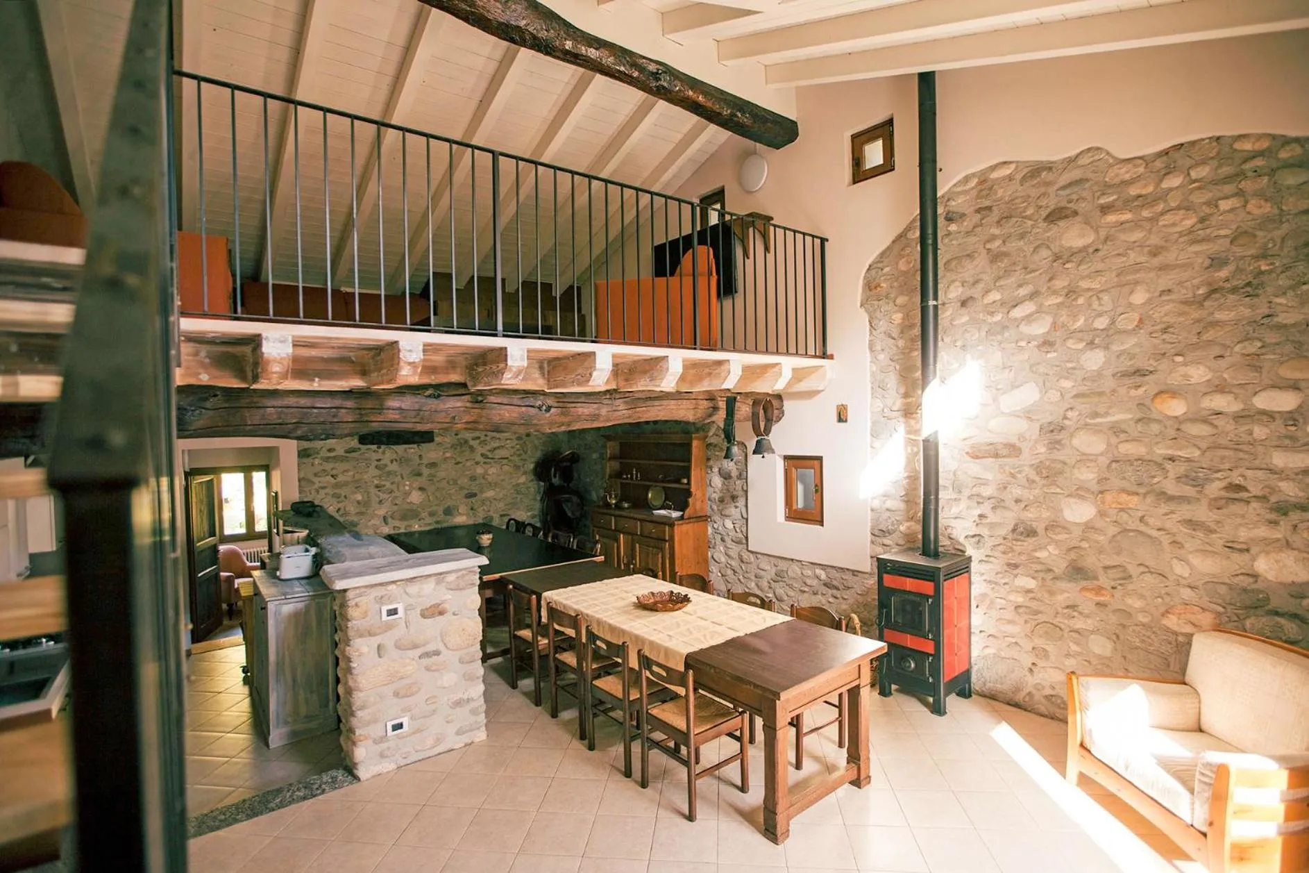 Dining area in Podere Brughee