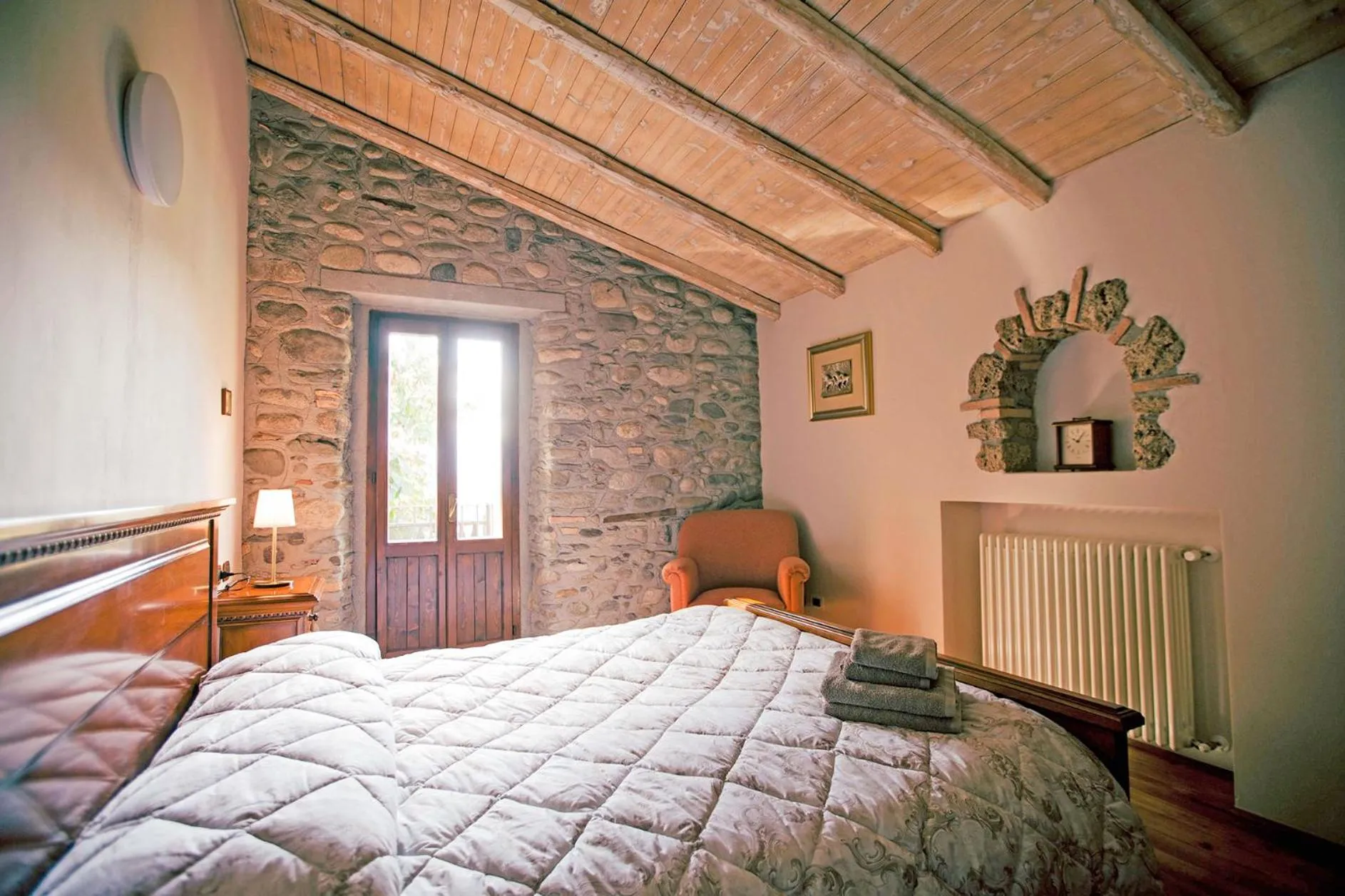 Photo of the whole room, Bed in Podere Brughee