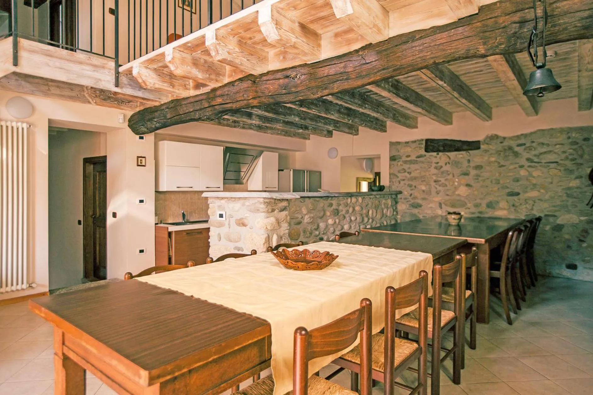 Dining area in Podere Brughee