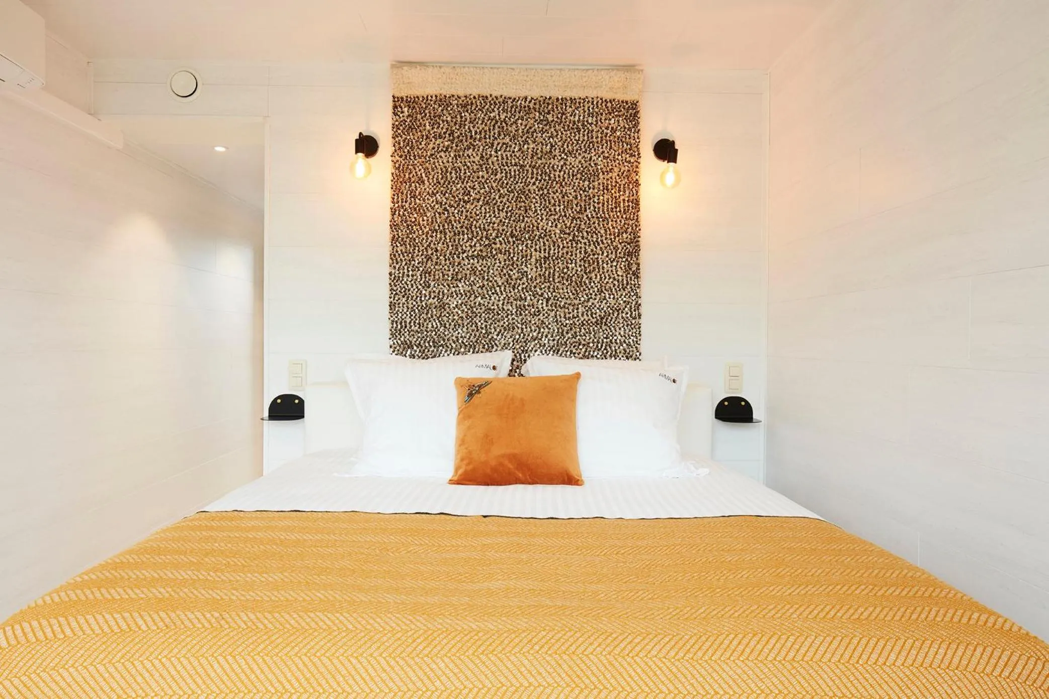 Deluxe Double Room in B&B Armalot by Julia