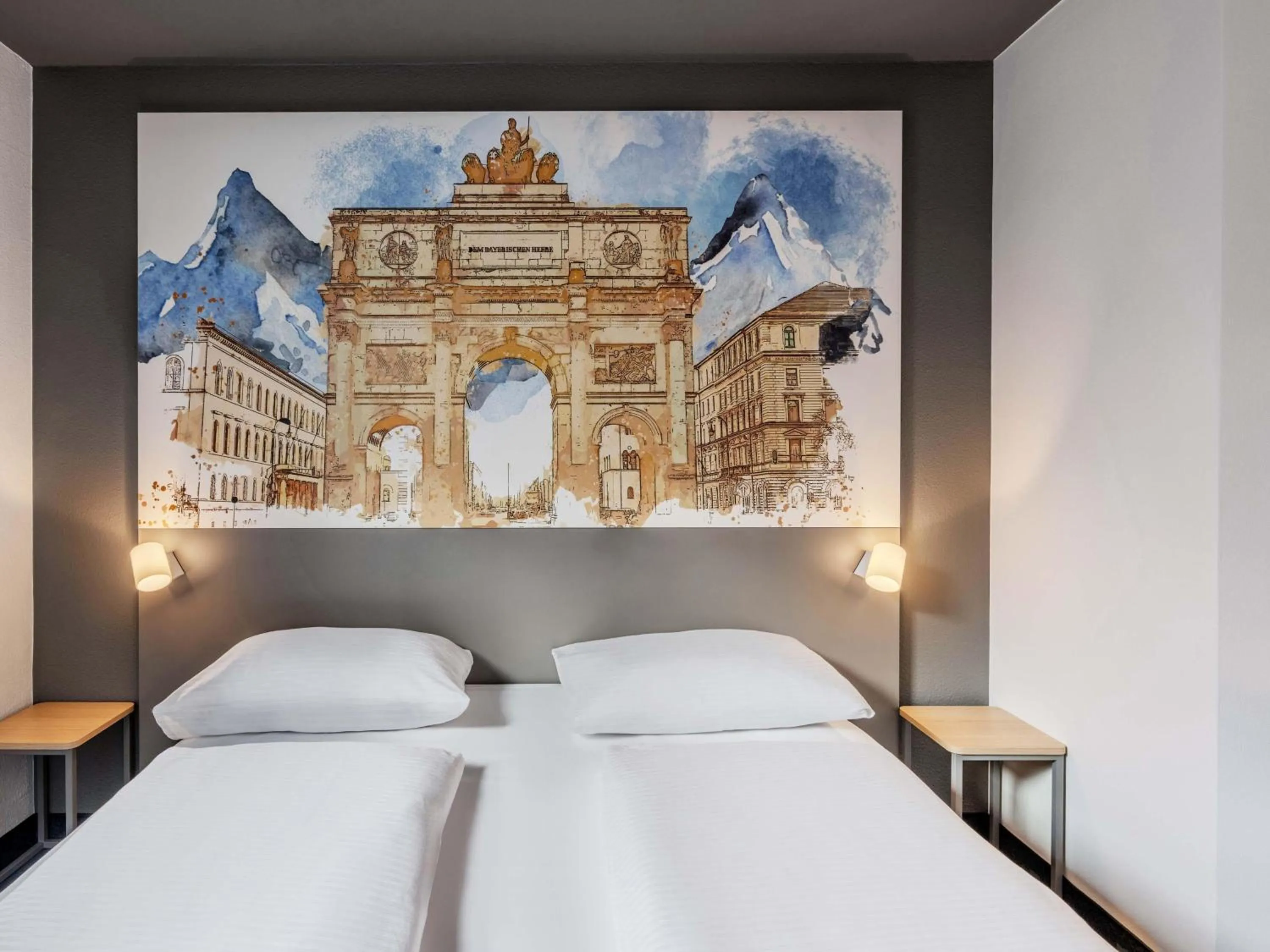 Photo of the whole room, Bed in B&B HOTEL München-Schwabing