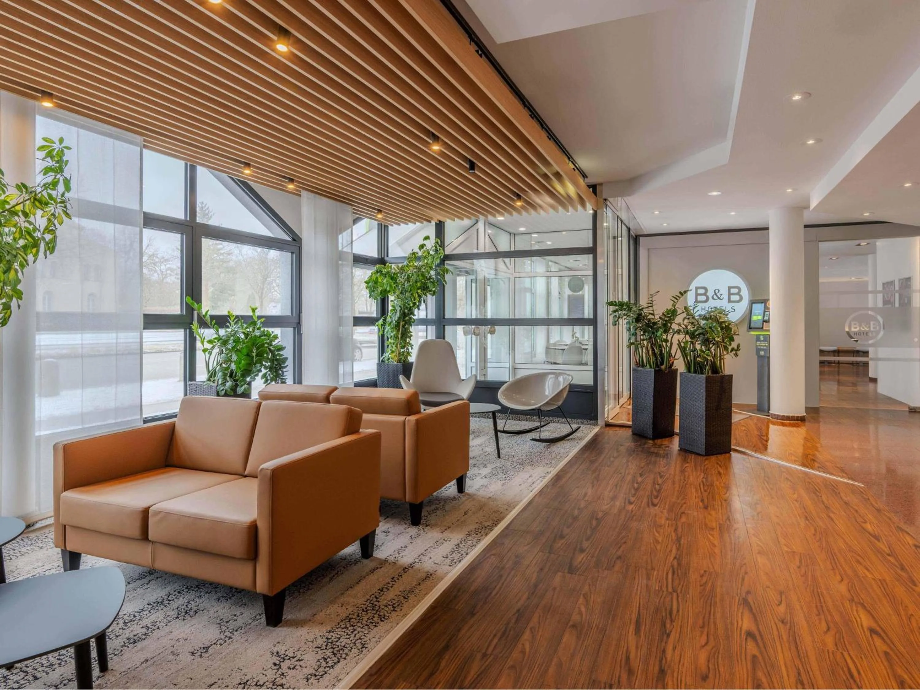 Lobby or reception in B&B HOTEL München-Schwabing