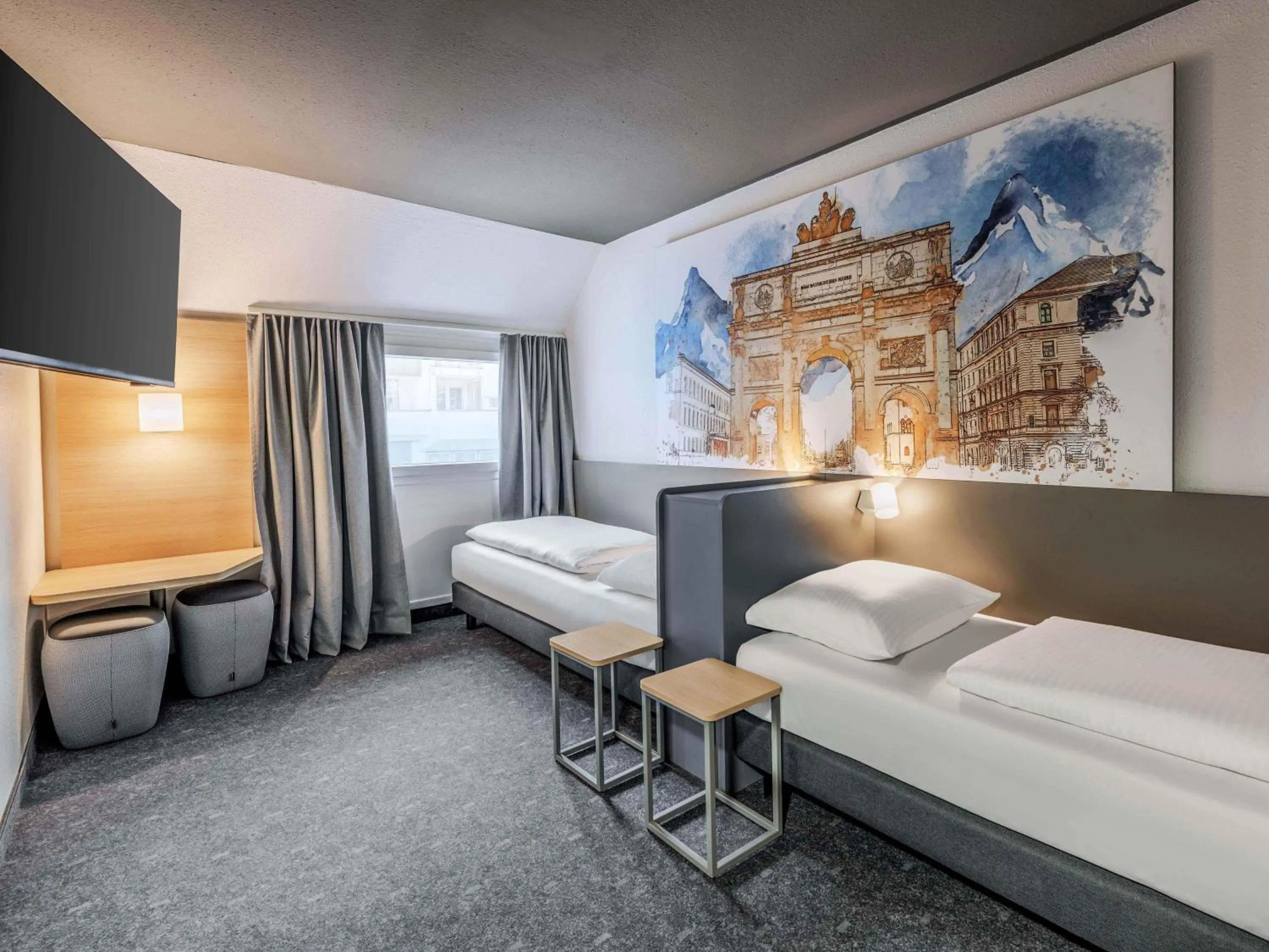 Photo of the whole room, Bed in B&B HOTEL München-Schwabing