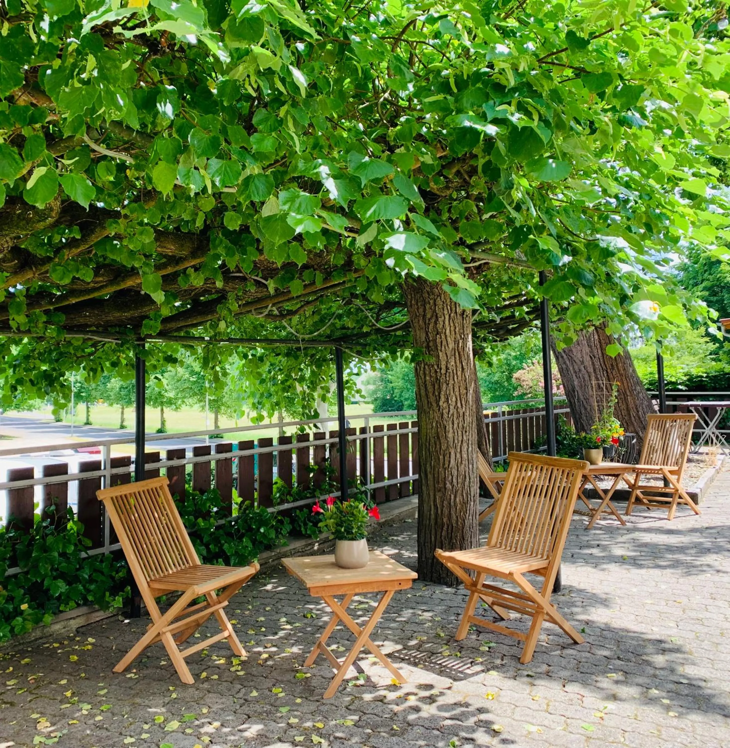 Garden in Hotel-Restaurant Buger Hof