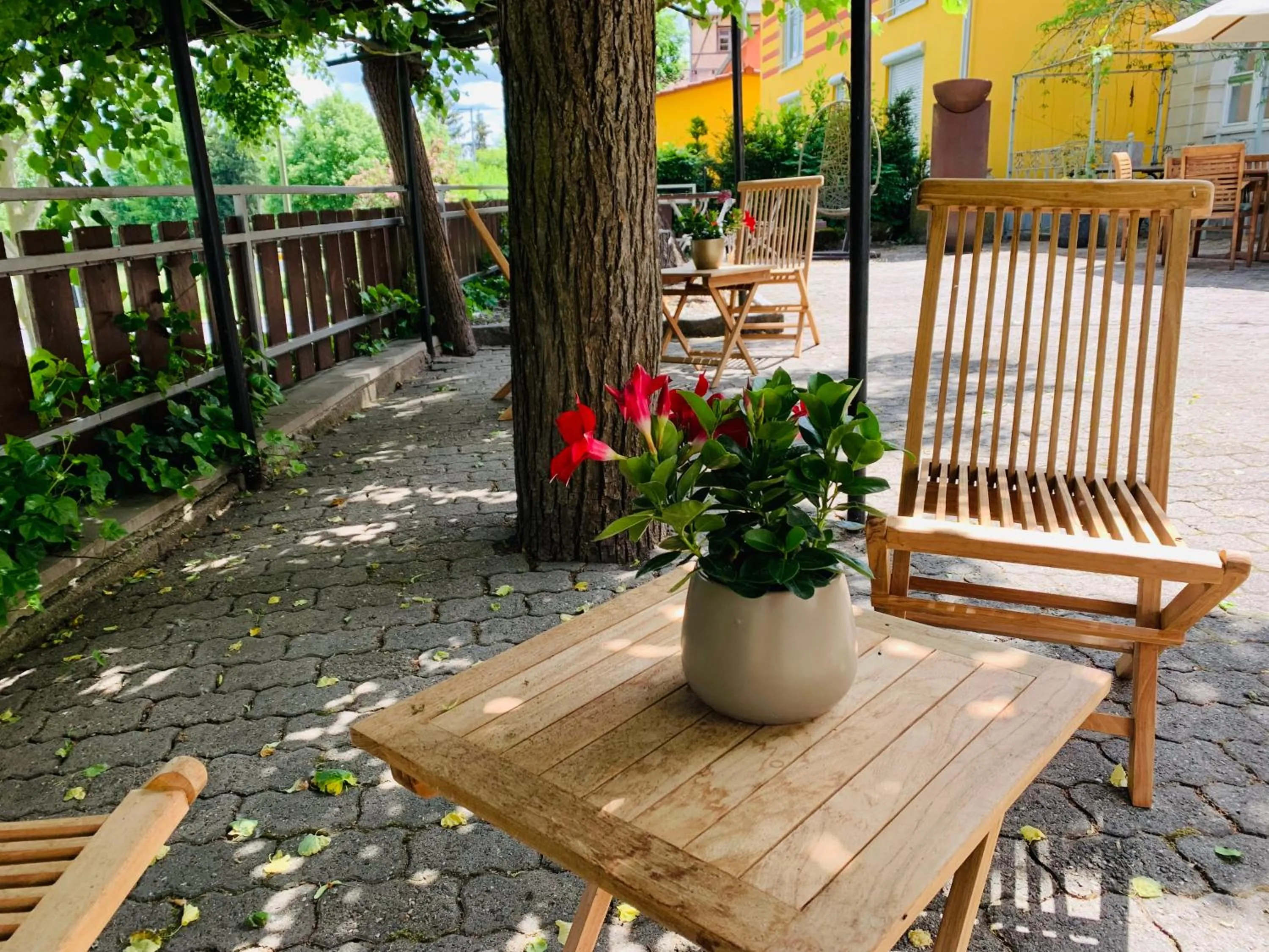 Garden in Hotel-Restaurant Buger Hof