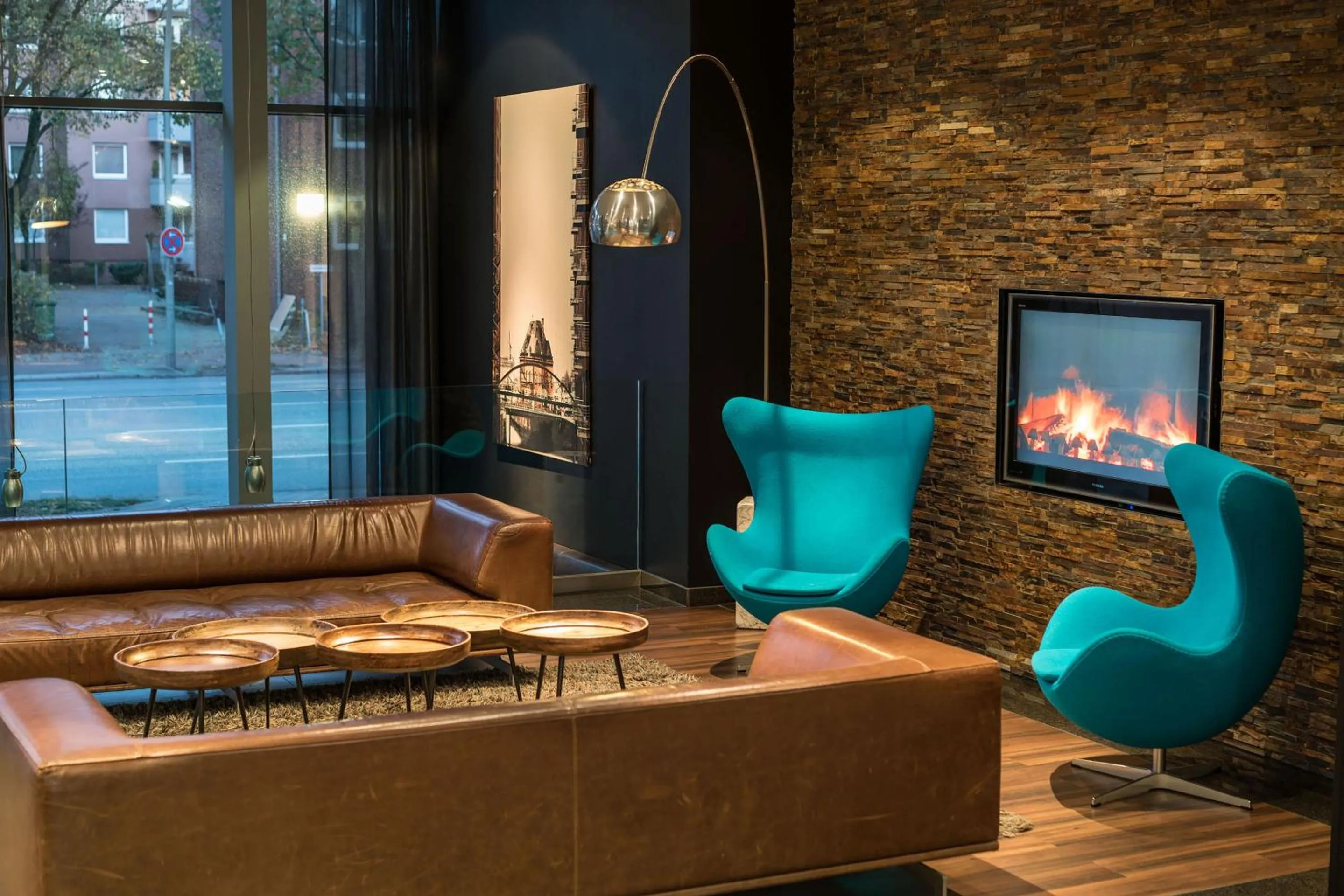 Lounge or bar in Motel One Hamburg-Altona