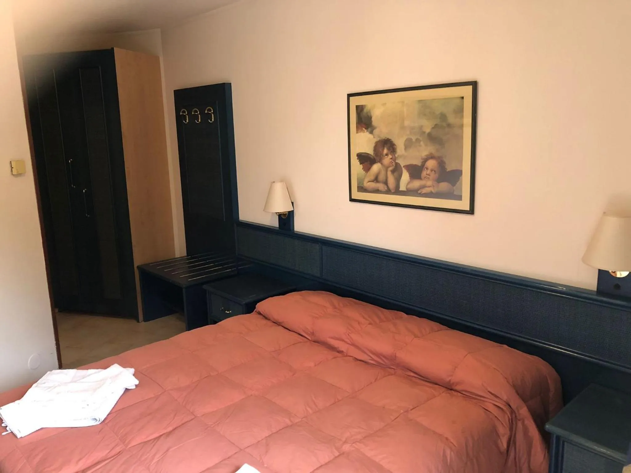 Bed in petit paradis