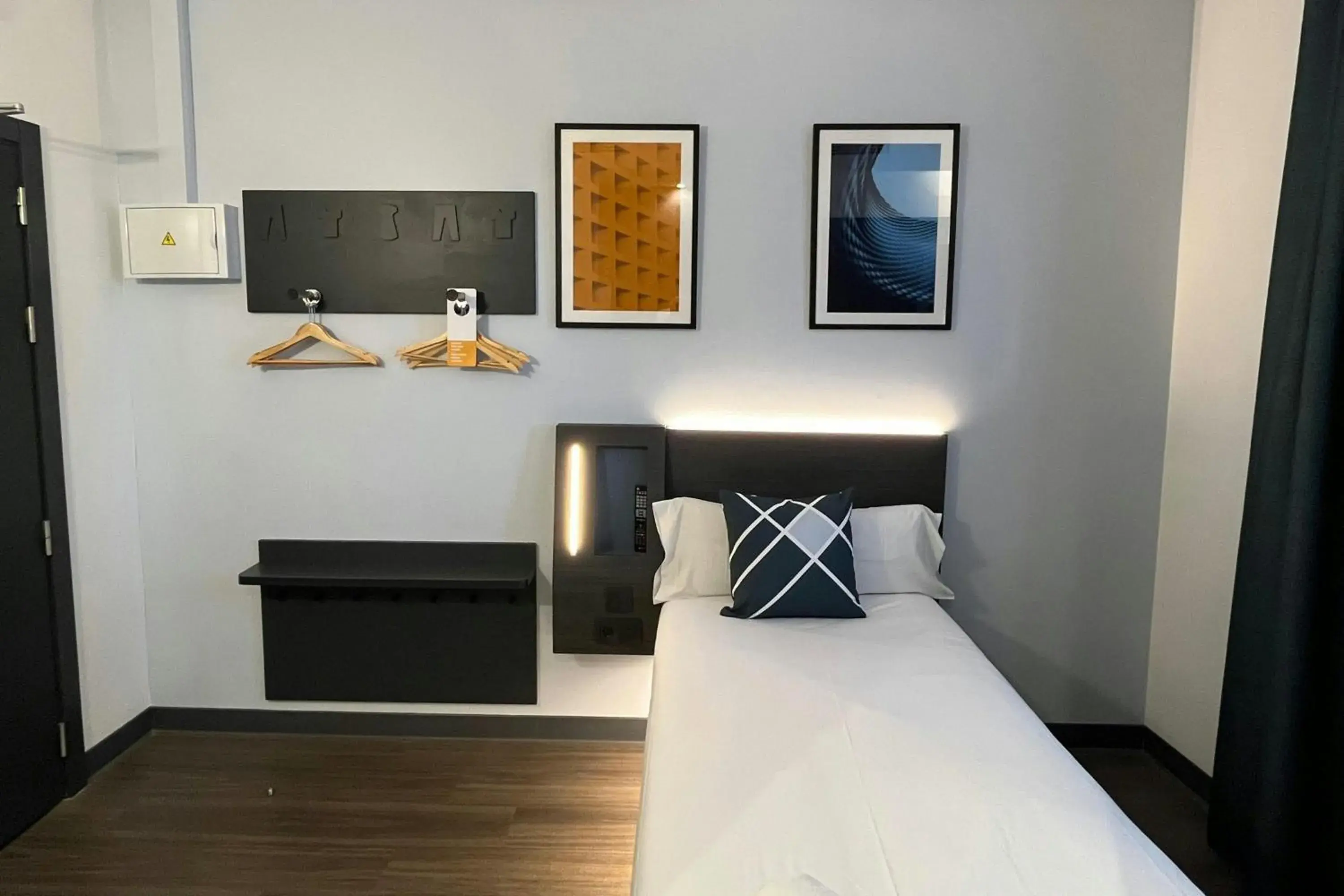 Photo of the whole room, Bed in Four Points Flex by Sheraton Malaga Centre Photo of the whole room, Bed in Four Points Flex by Sheraton Malaga Centre