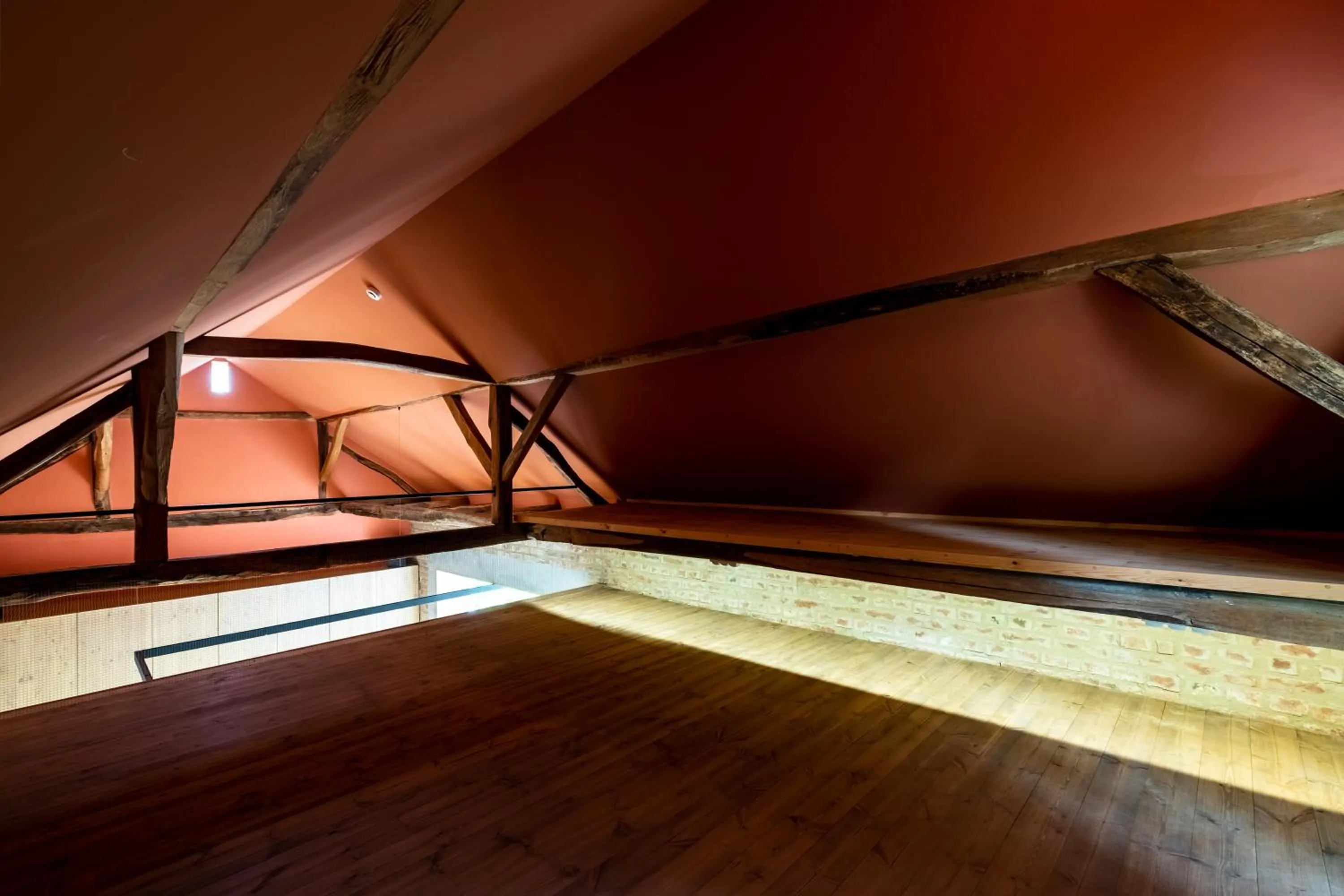 Property building in Almalomb Apartman