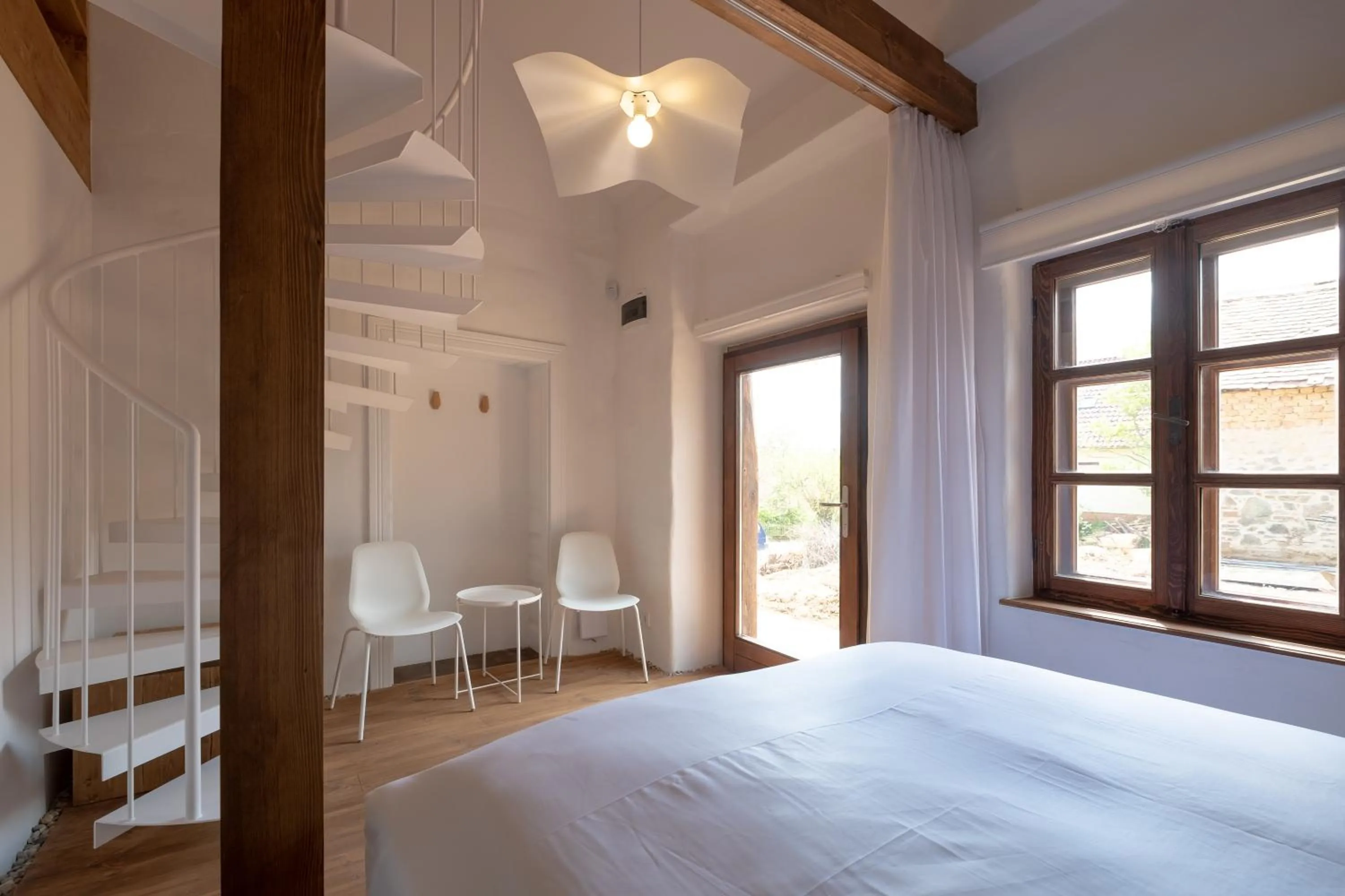 Bedroom, Bed in Almalomb Apartman