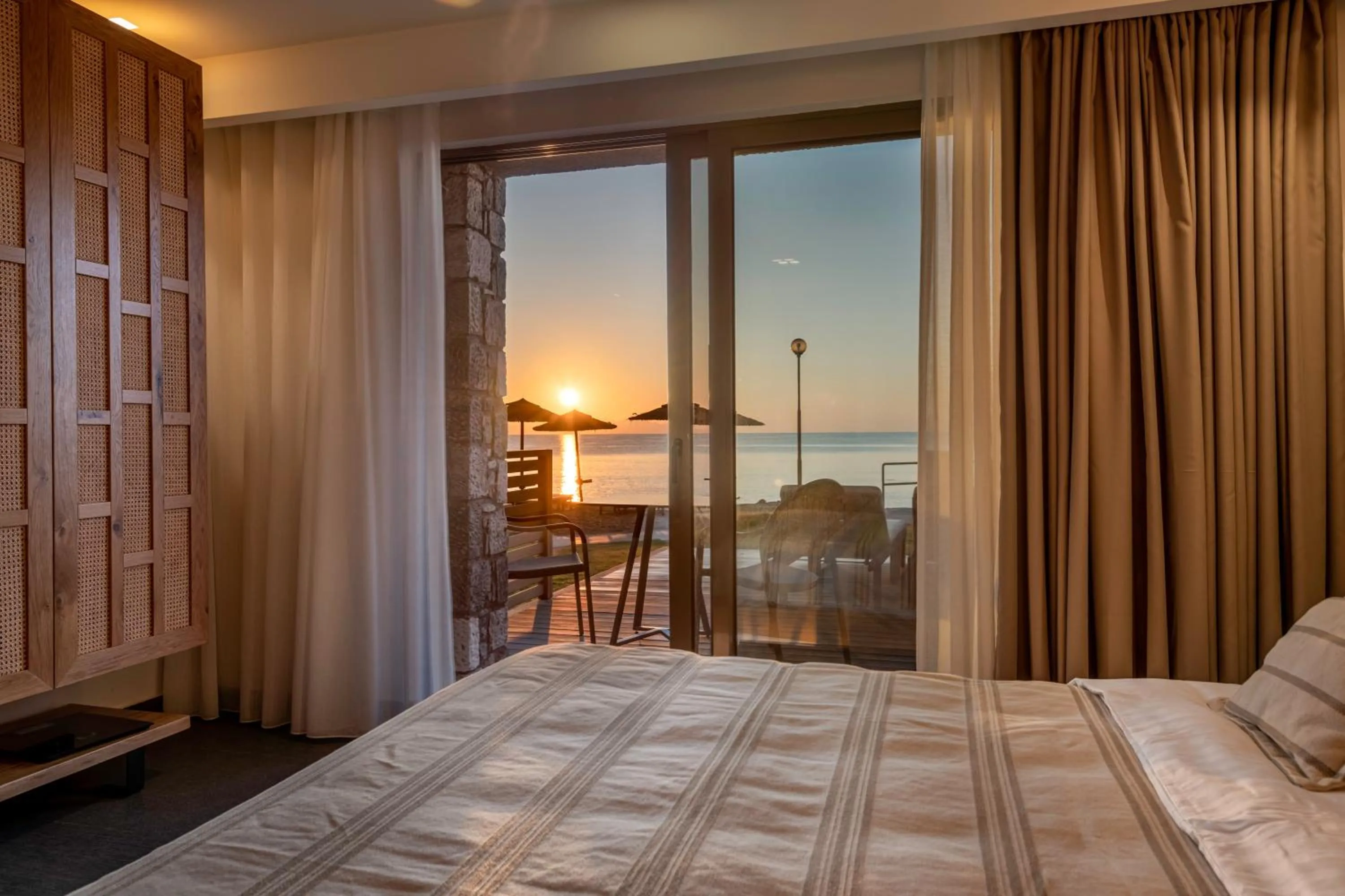 Sea view, Bed in NISSEA Boutique Hotel