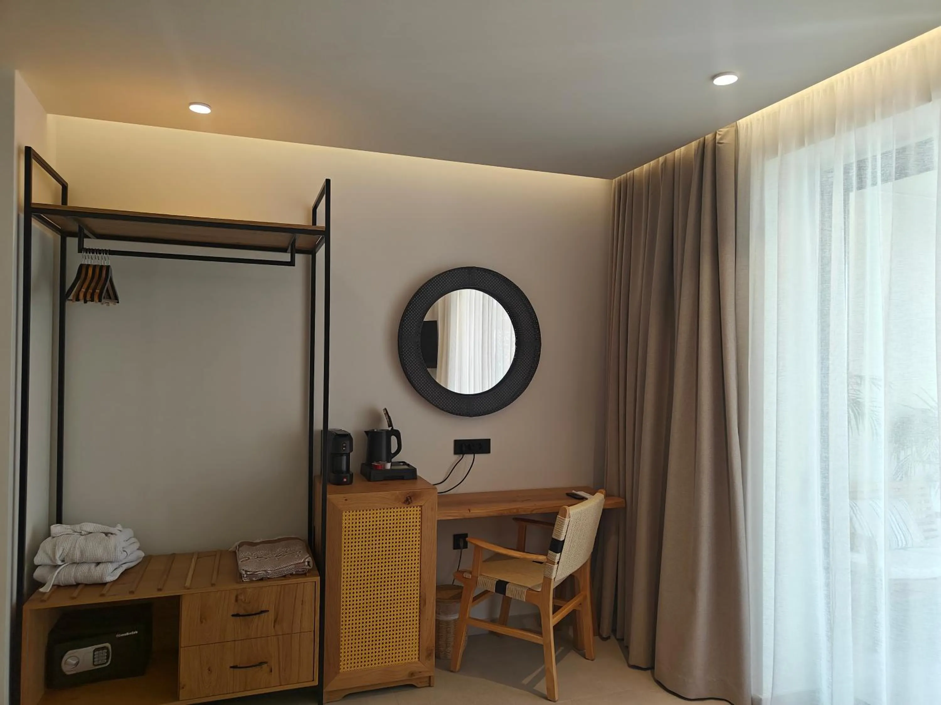 NISSEA Boutique Hotel