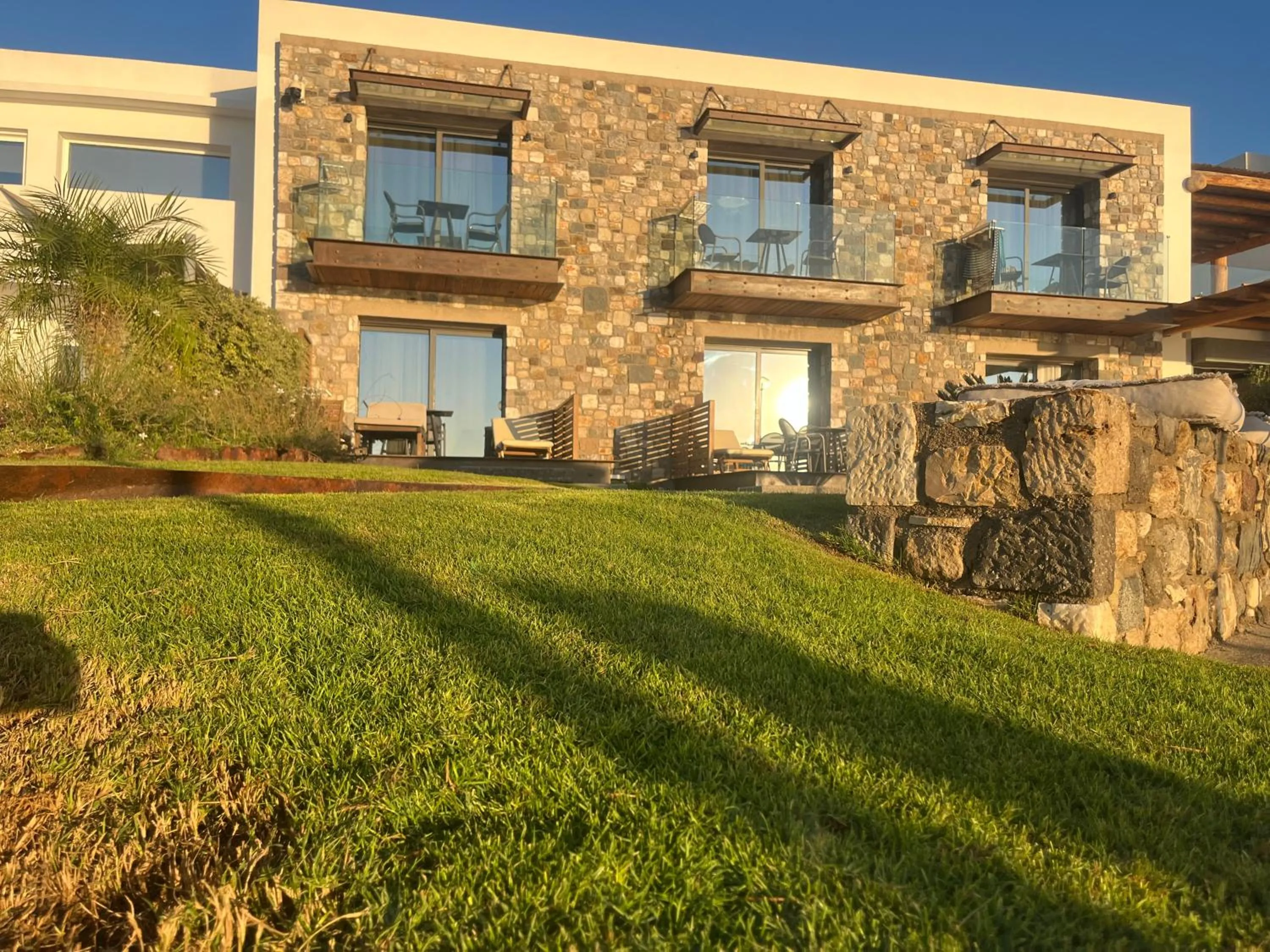 NISSEA Boutique Hotel