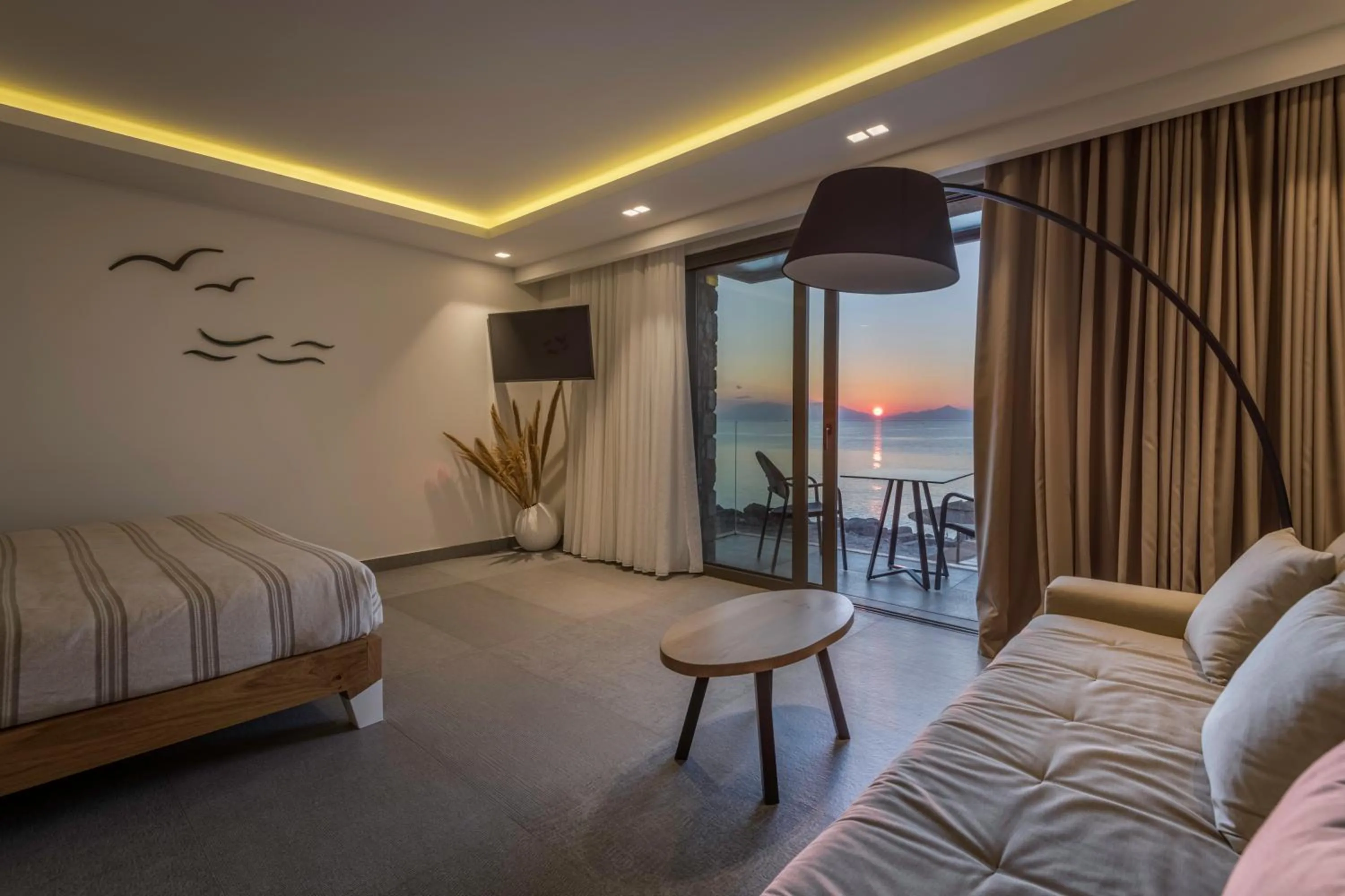 Living room, Bed in NISSEA Boutique Hotel