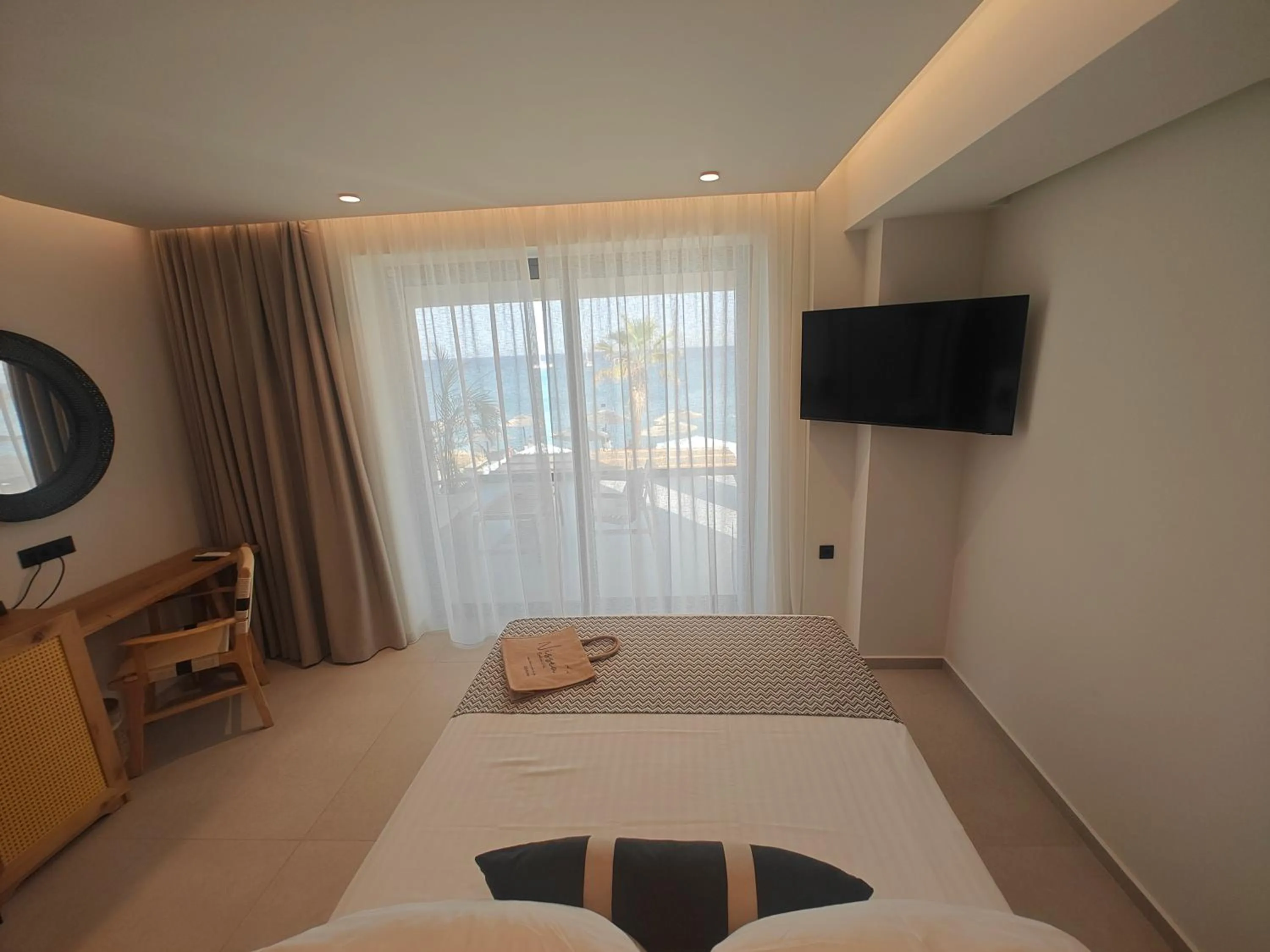 Bed in NISSEA Boutique Hotel