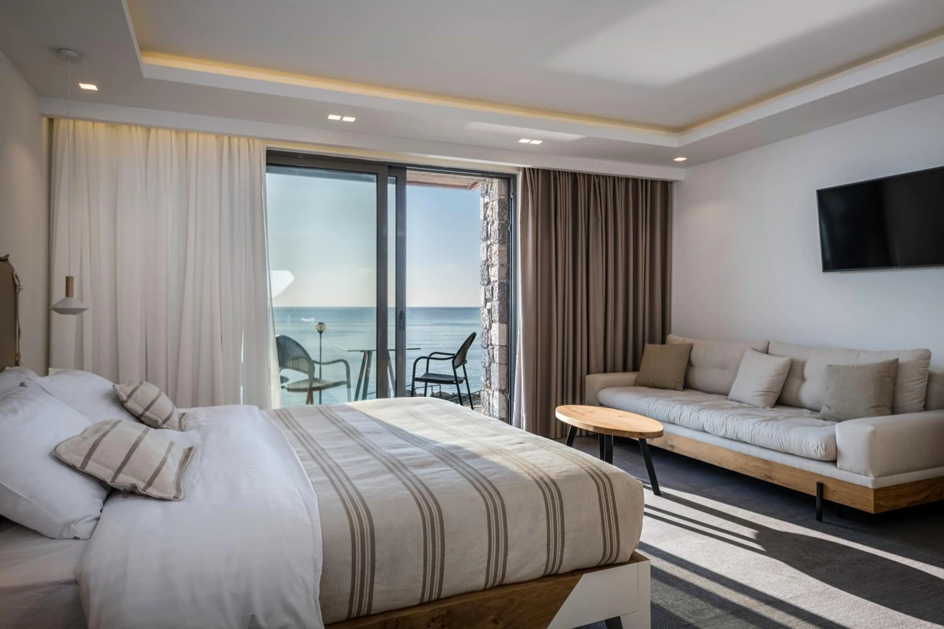 Bed in NISSEA Boutique Hotel