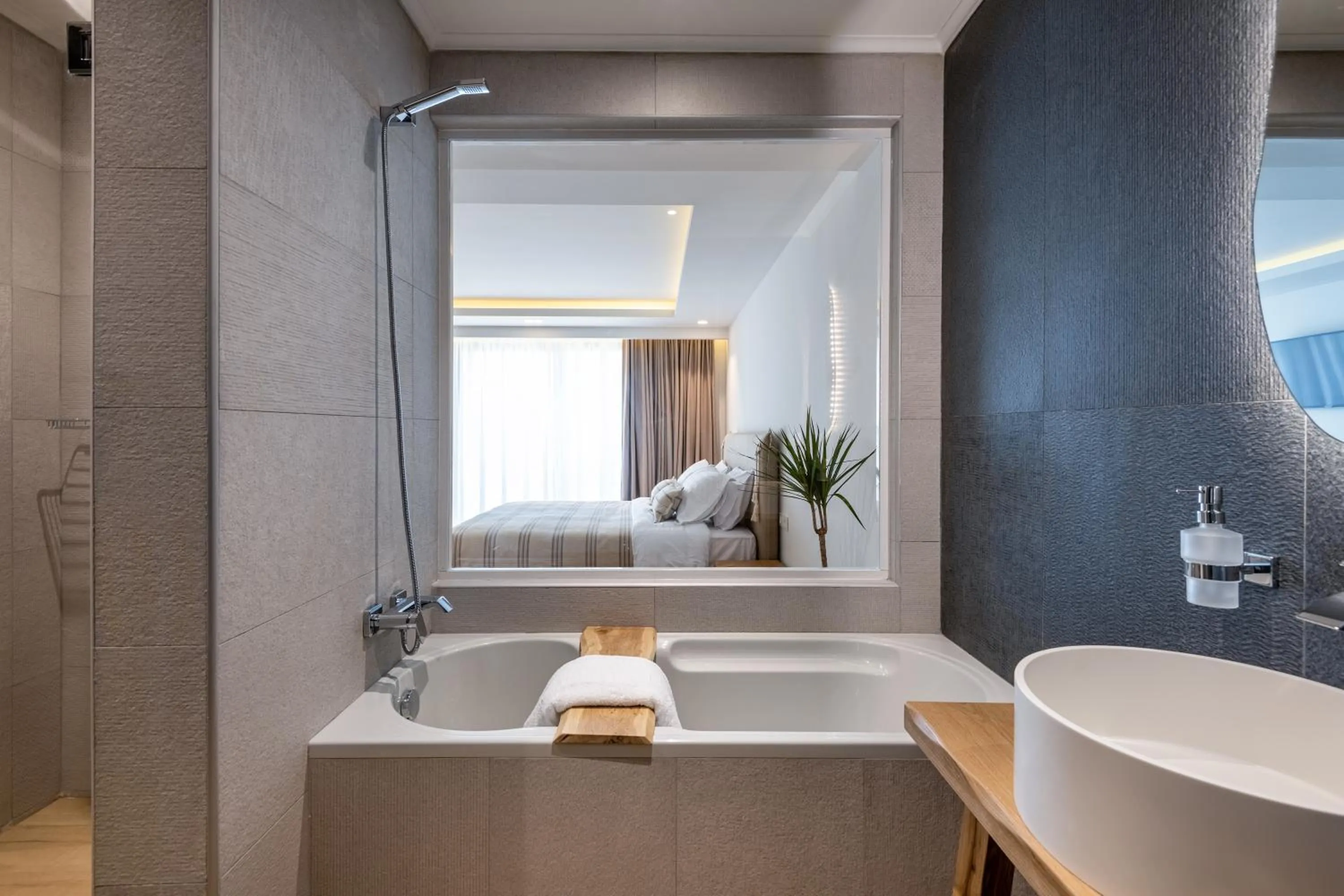 NISSEA Boutique Hotel